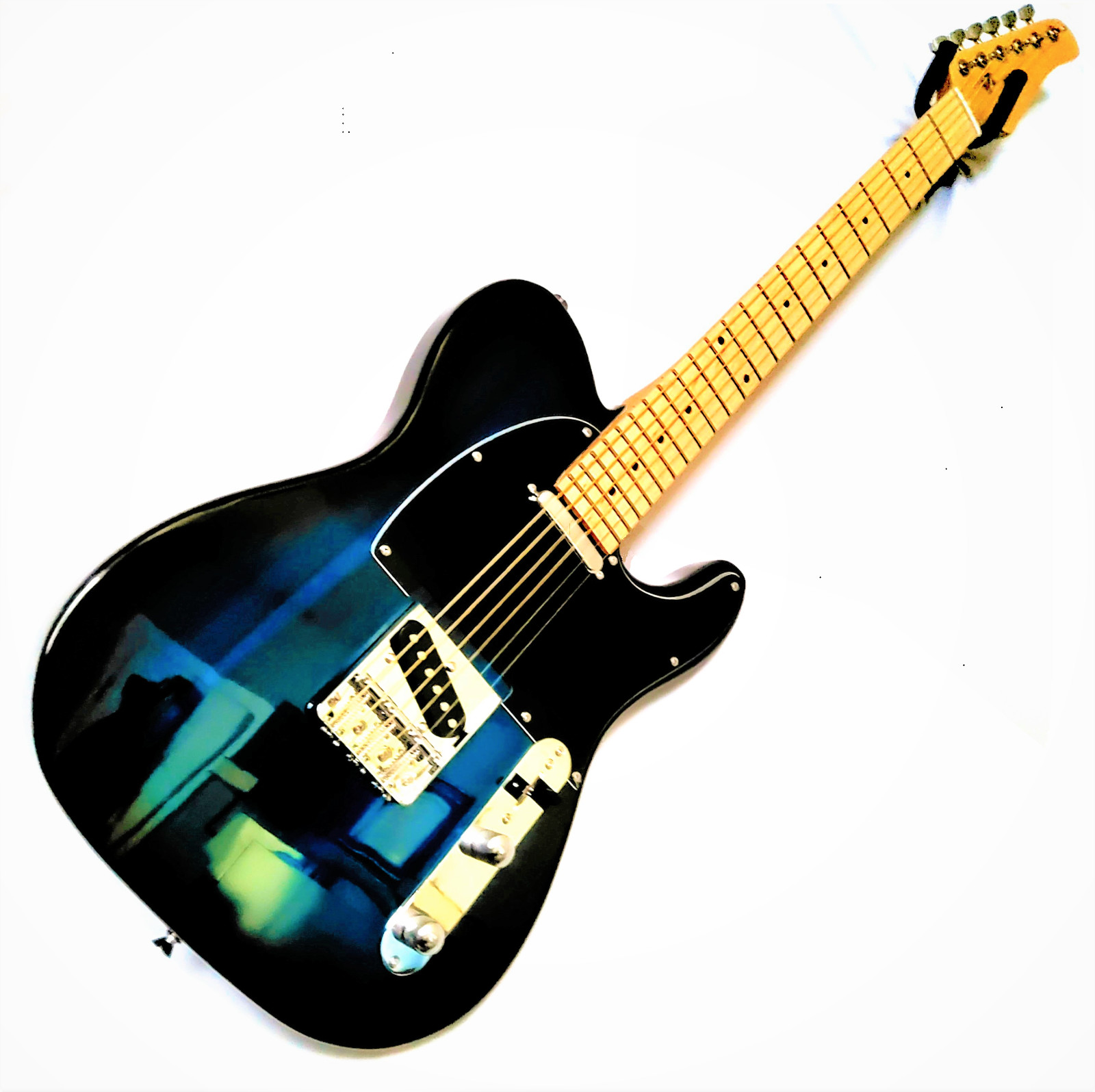 🛷FREE SHIPPING!🛷+AMP! T Style Electric Guitar +Soft Case +Strap!