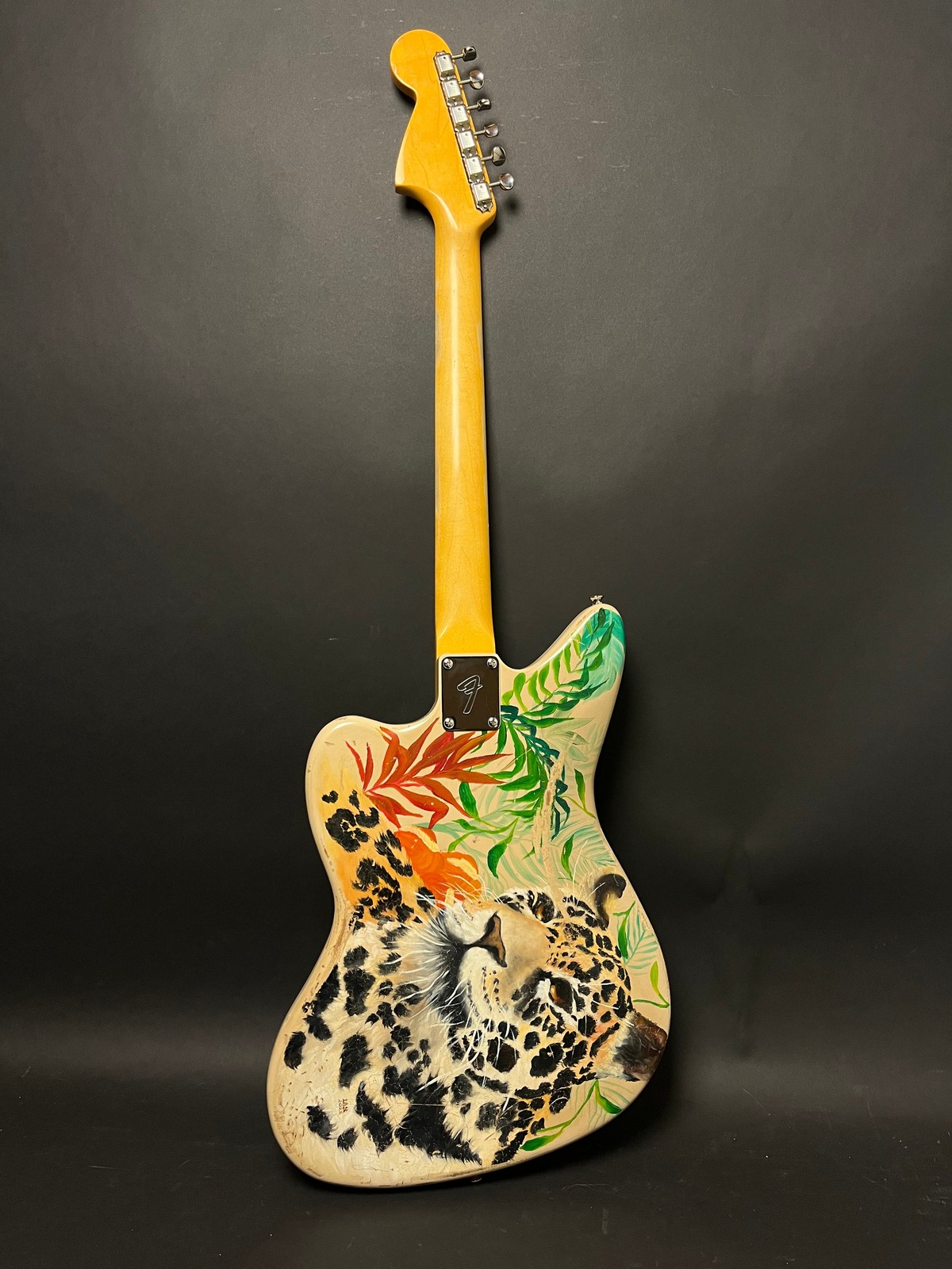 New Guardian Hand Painted Fender “Jaguar” w/HSC