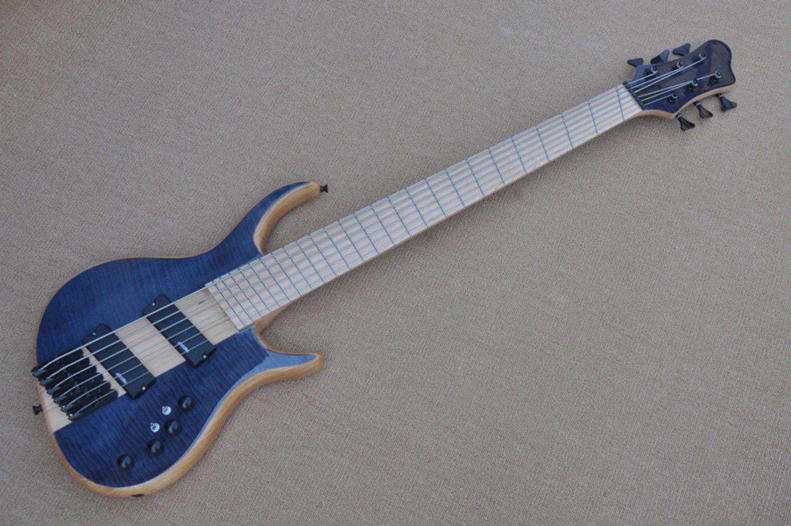 6 String Neck Through Multiscale Electric Bass Flame Maple Veneer Customizable