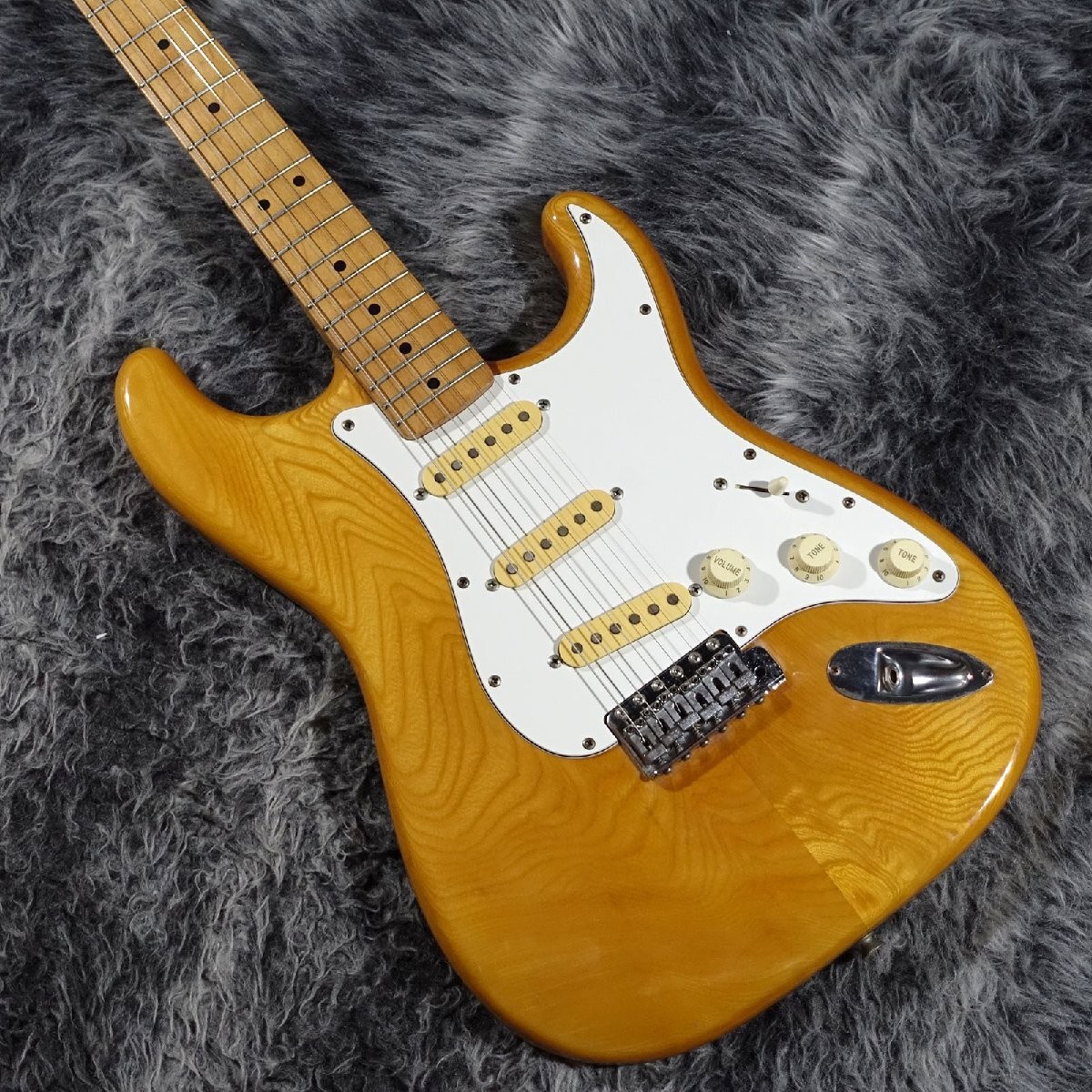 Fender Japan ST72 55 CST-50M 424126