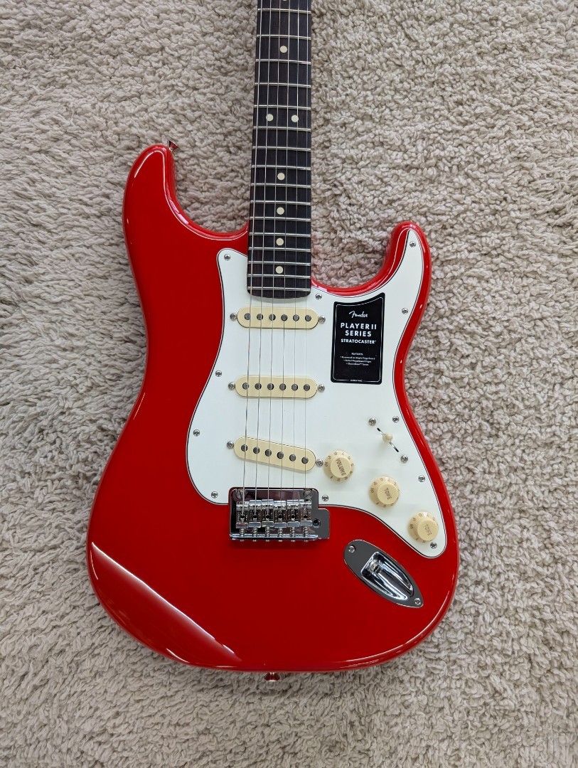 Fender Player II Stratocaster, Rosewood Fingerboard, Coral Red Finish – MIM