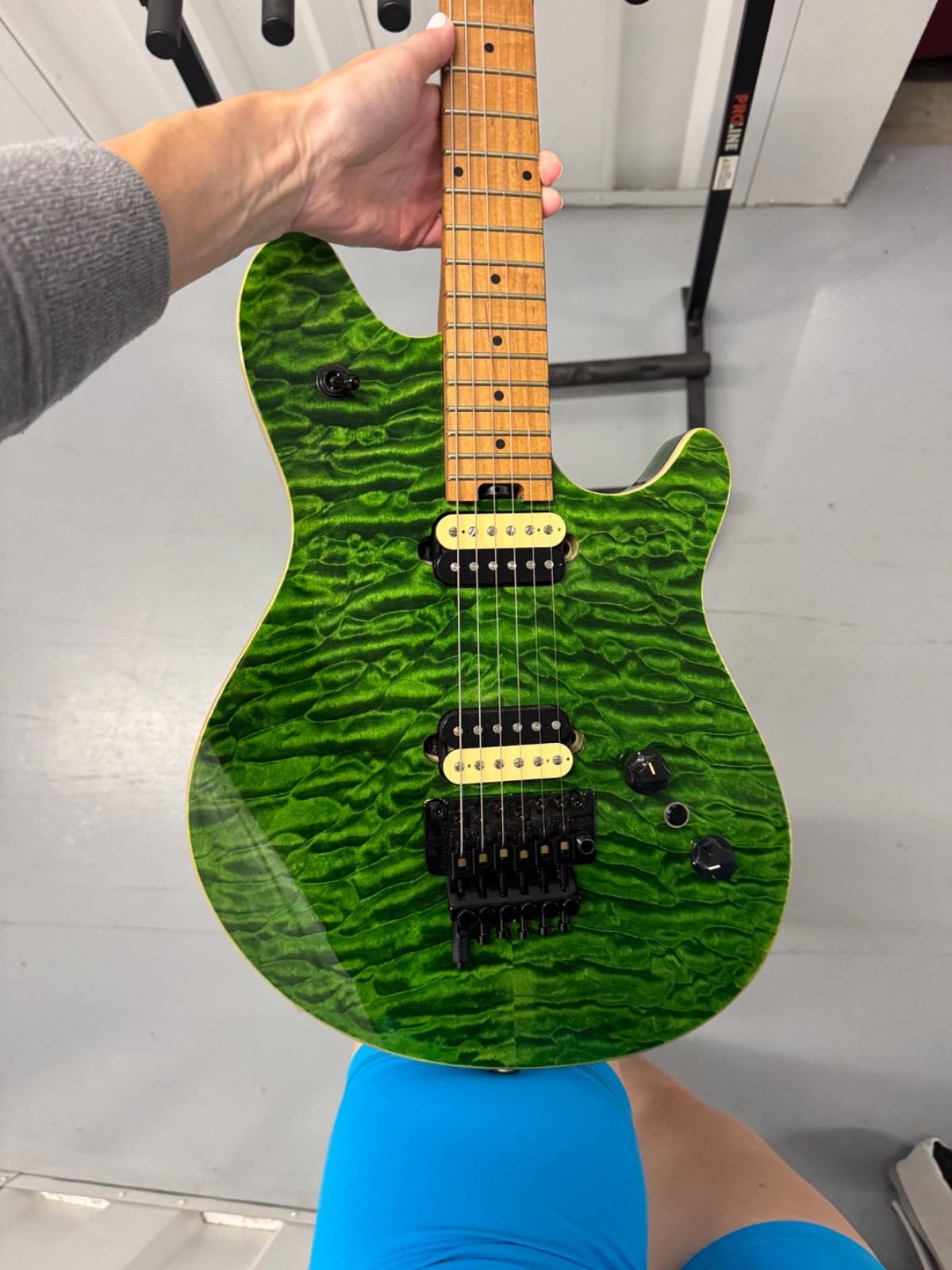 EVH Wolfgang WG Standard QM, Baked Maple Fingerboard, Transparent Green