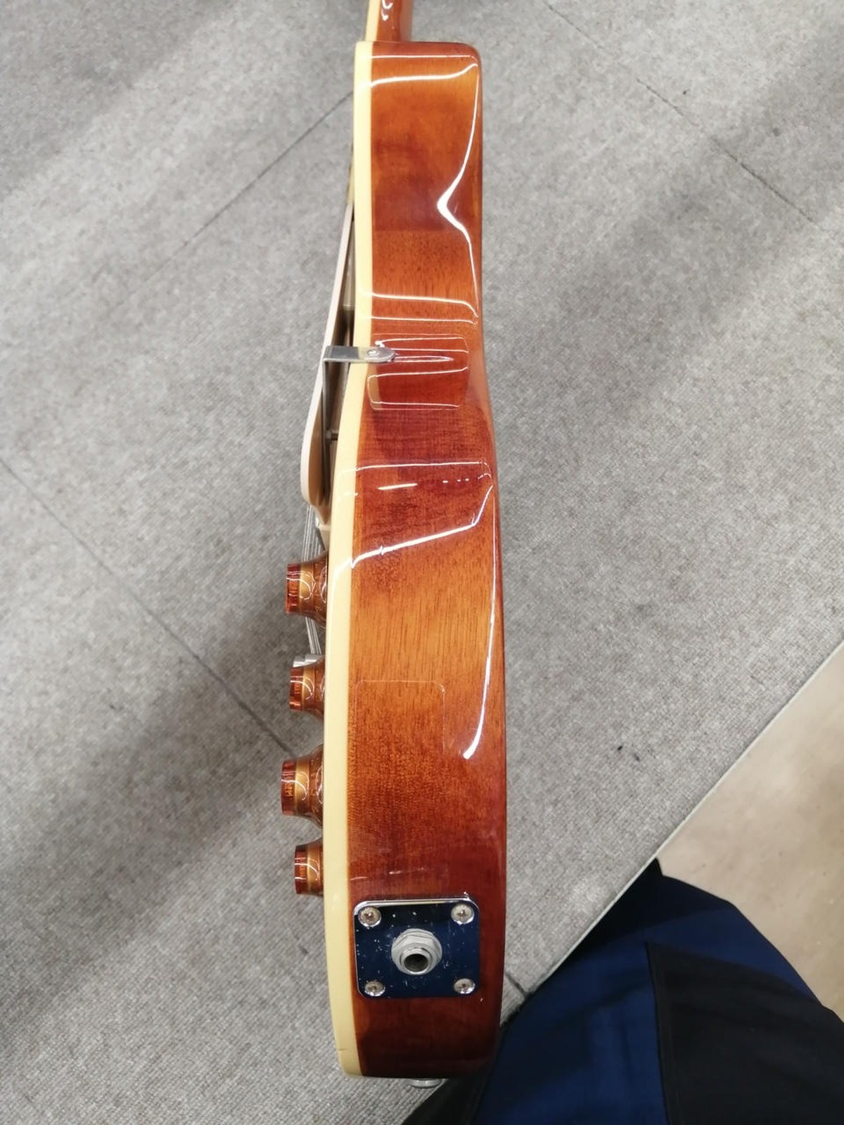 EPIPHONE LESPAULSTANDARD Used Mahogany body Mahogany neck Cherry Burst
