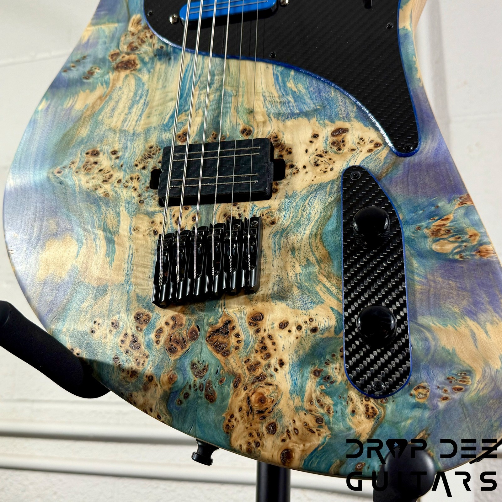 GV Guitars Vincent Baritone Electric Guitar w/ Case – Natural