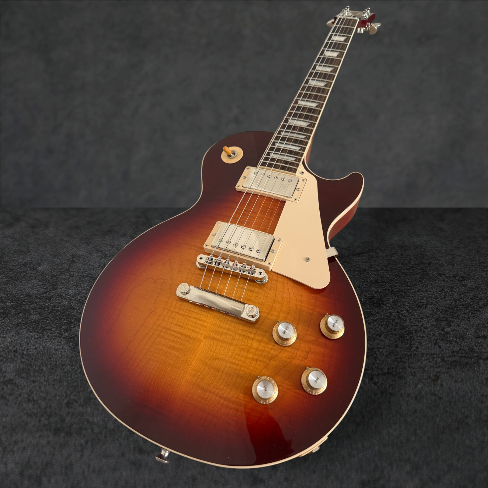 Gibson Les Paul Standard ’60s AAA Flame Top – Dark Cherry Sunburst
