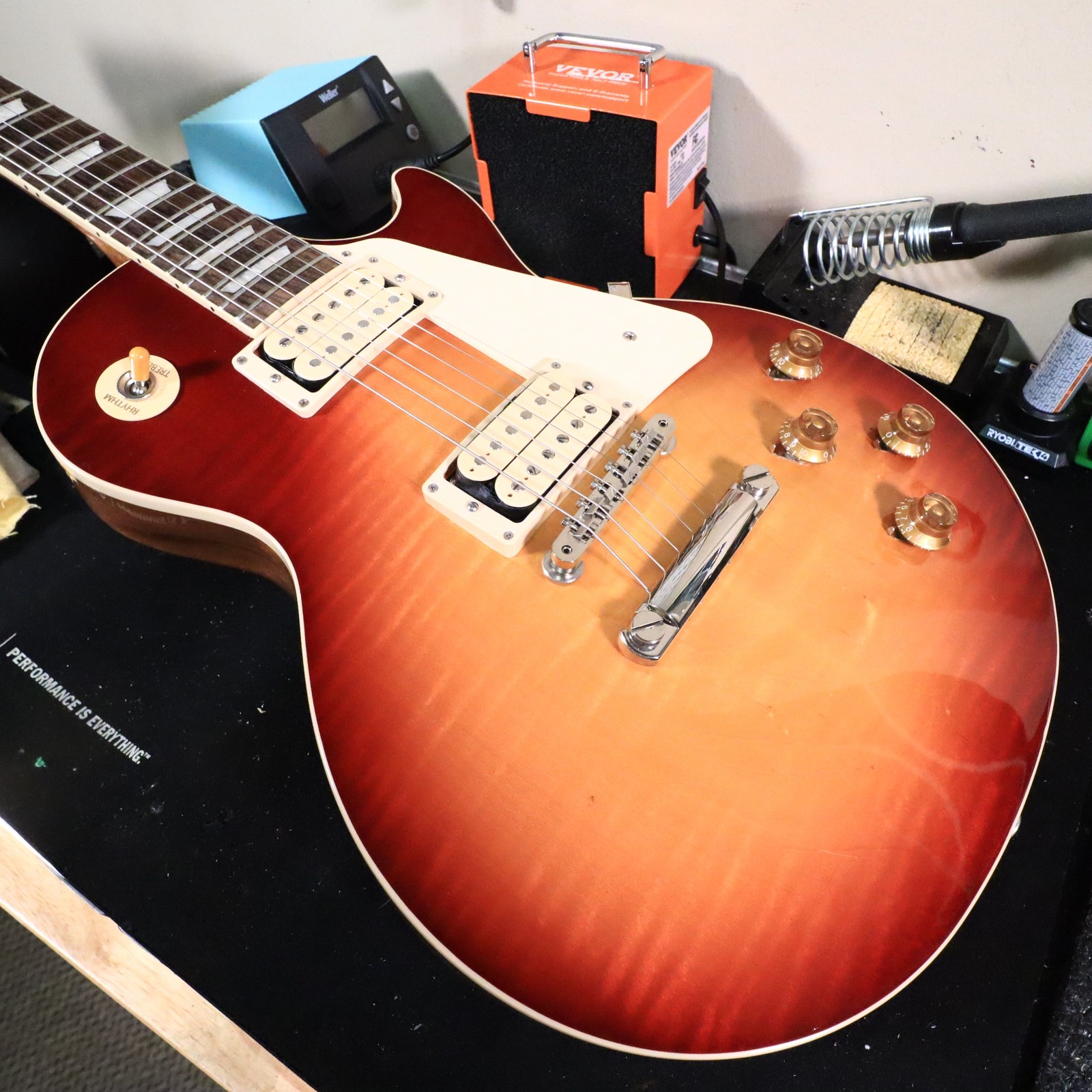 Gibson Les Paul Standard ’50s Double Trouble Guitar Vintage Bourbon Burst