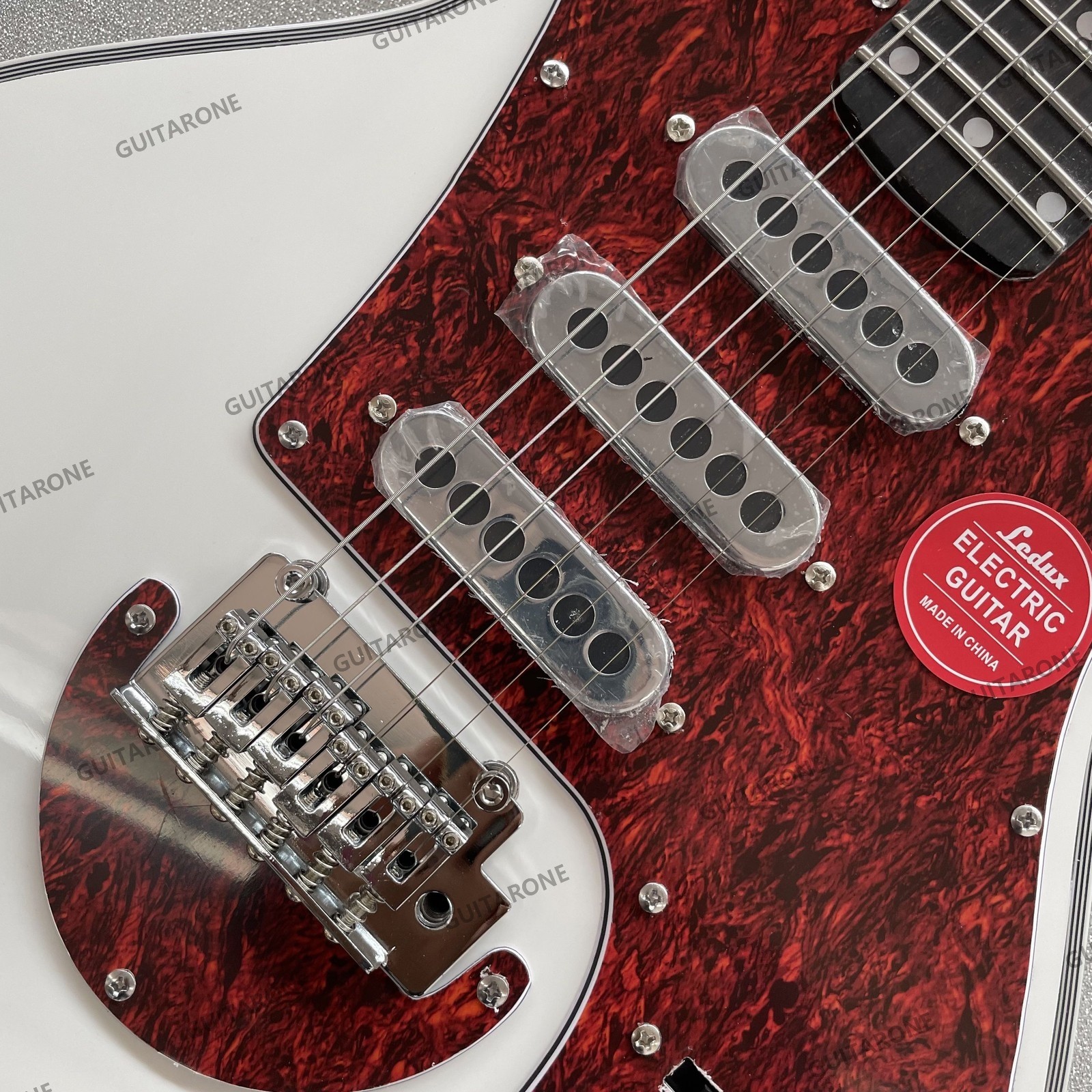 Red Special Electric Guitar SSS Pickups Tremolo Red Tortoise Pickguard Hot Item