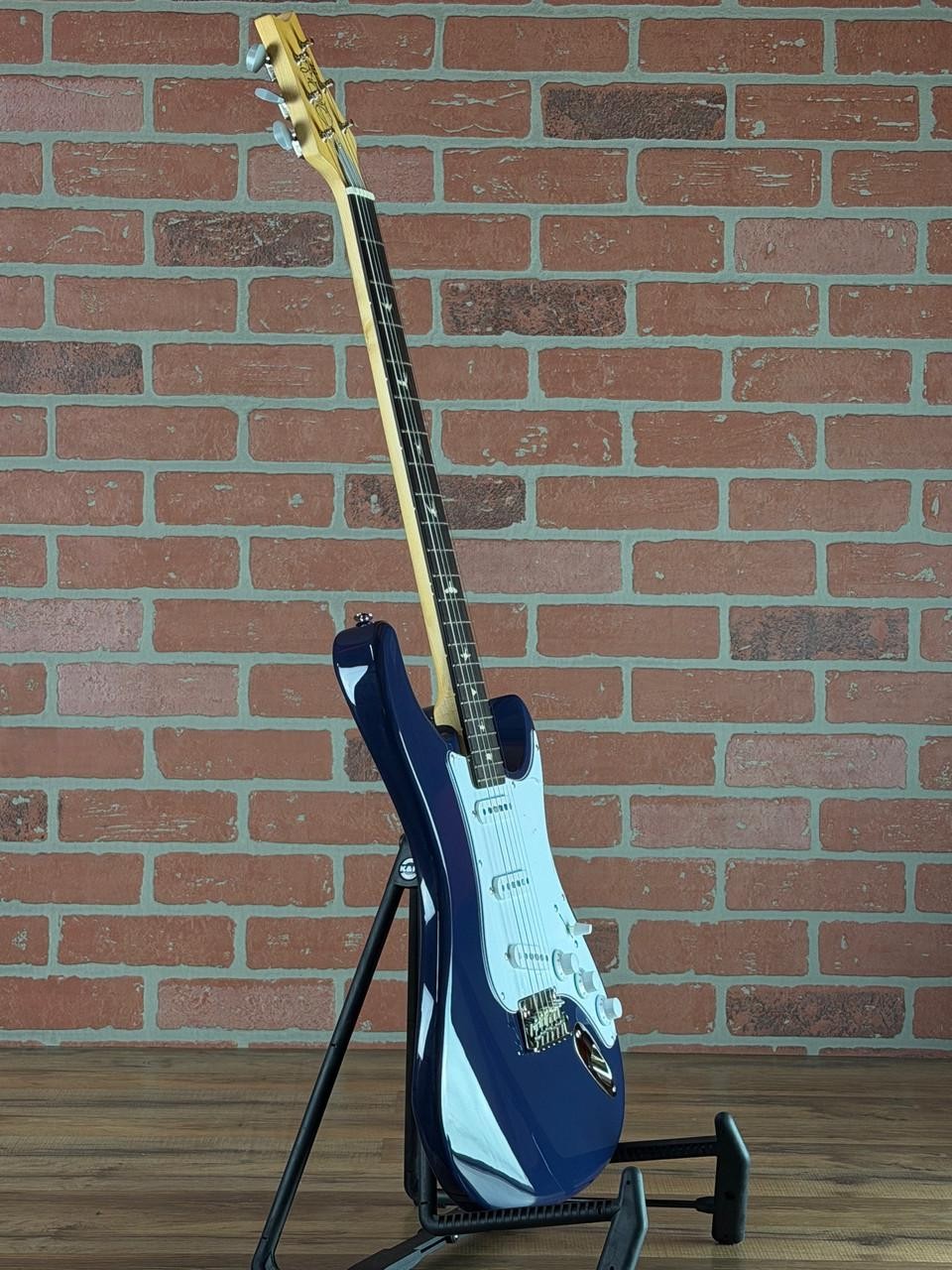 PRS SE Silver Sky Rosewood Fingerboard Electric Guitar – Trad Blue