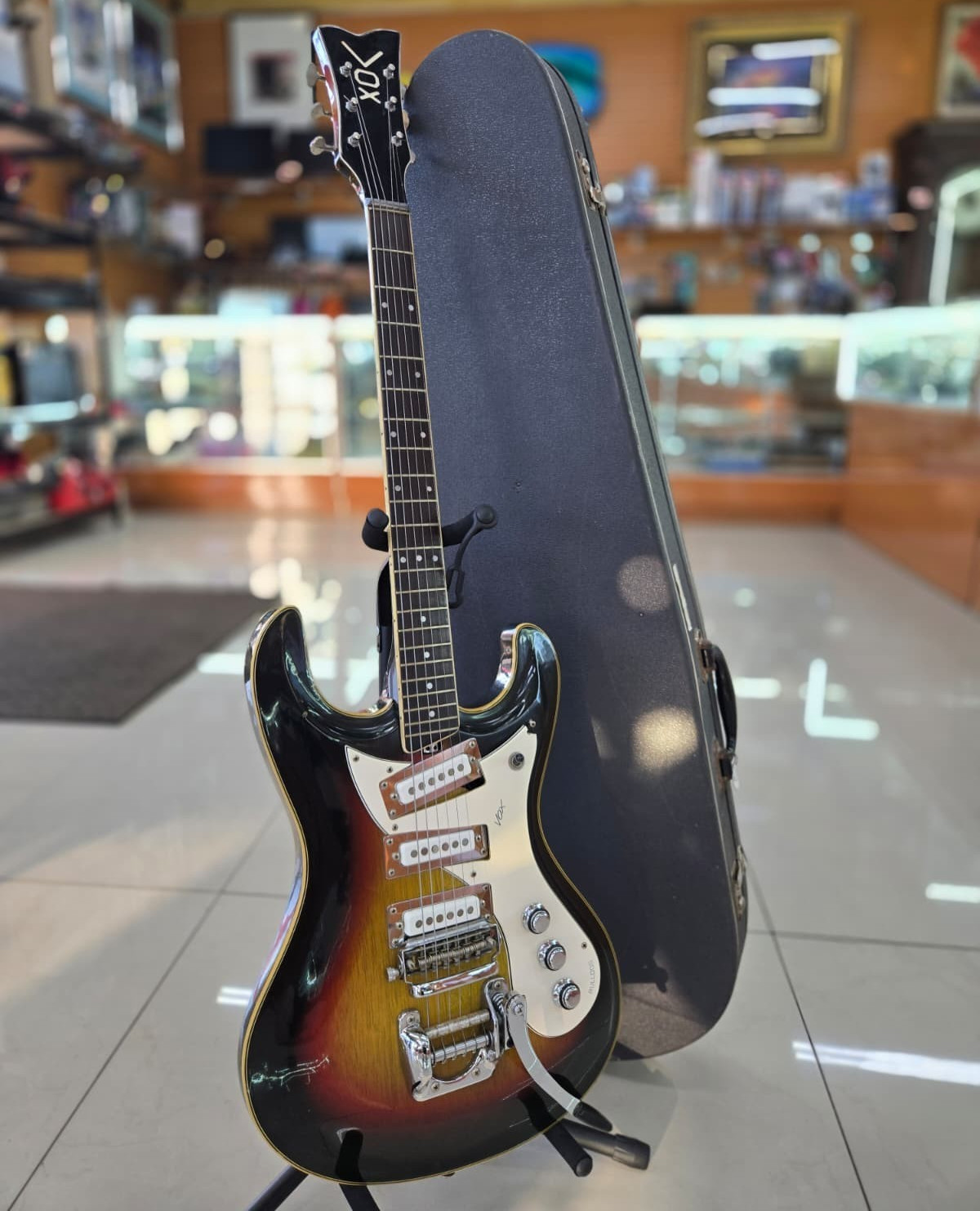 Vintage 1966 VOX Bulldog Electric Guitar Sunburst – Only Made for One Year