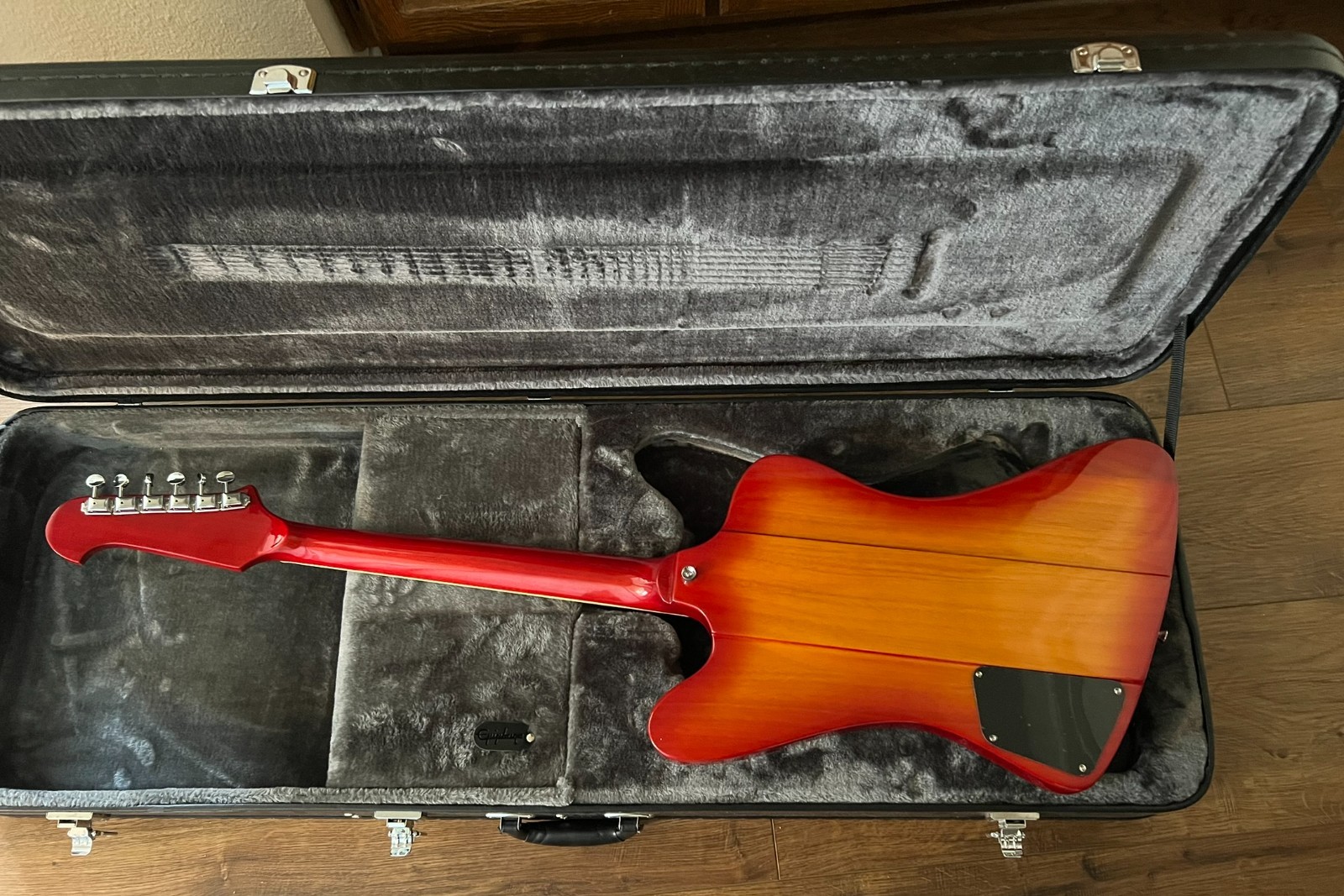 NEW Epiphone 1963 Firebird V Electric Guitar – Vintage Sunburst Hard Shell Case