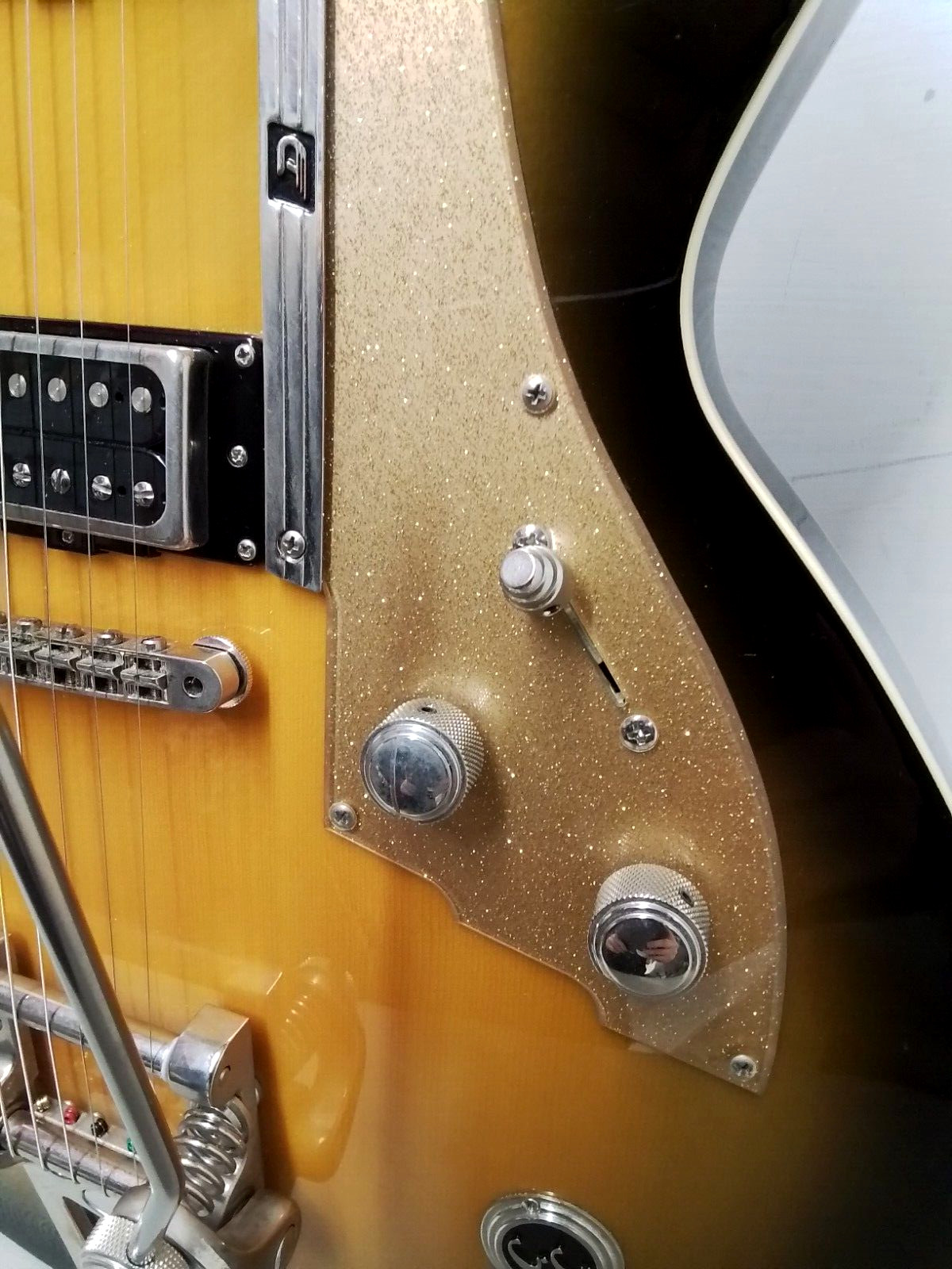 Duesenberg CC Carl Carlton Hollow Body guitar 2013 – 2 Tone Sunburst – VGC