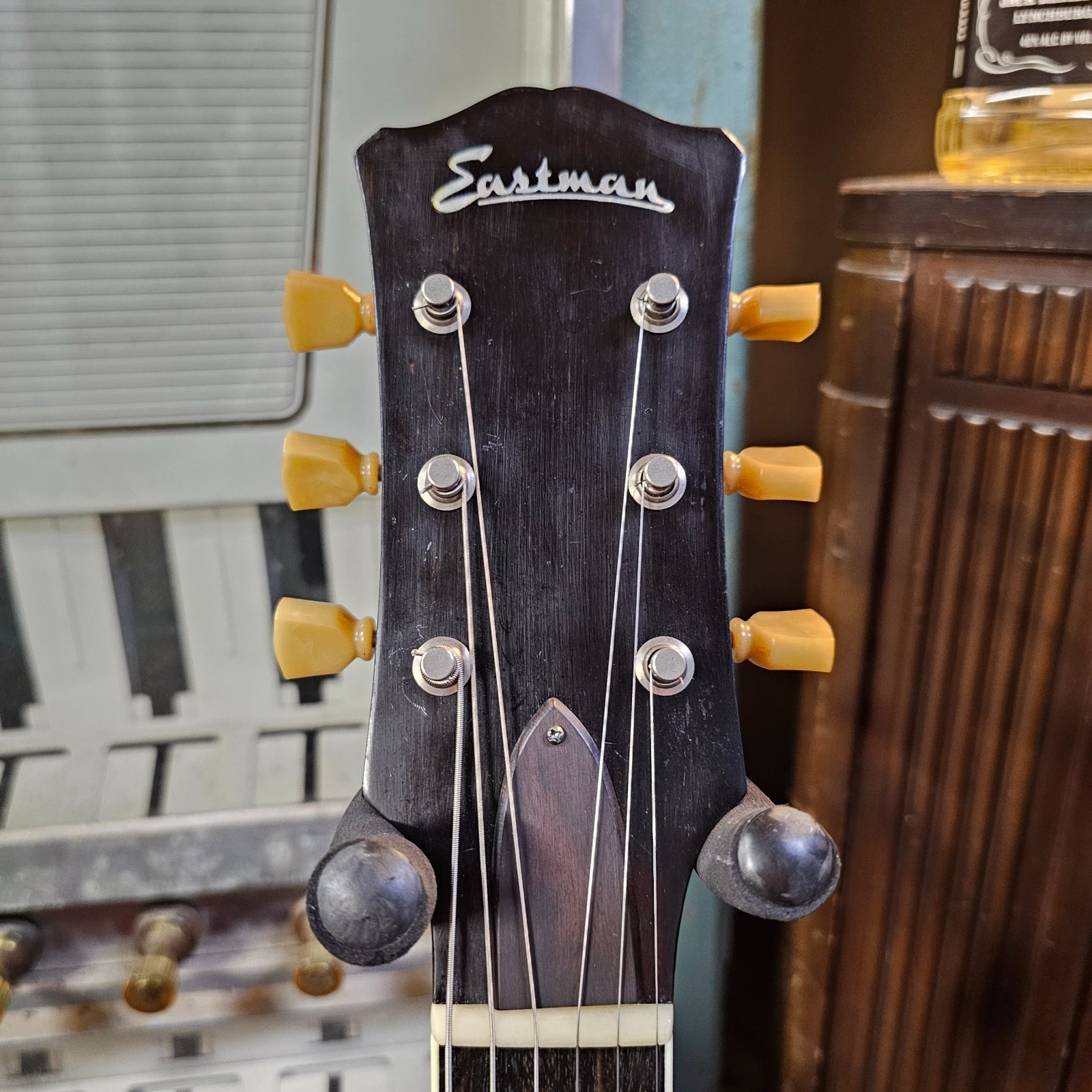 2019 Eastman SB59/V Antique Amber Varnish