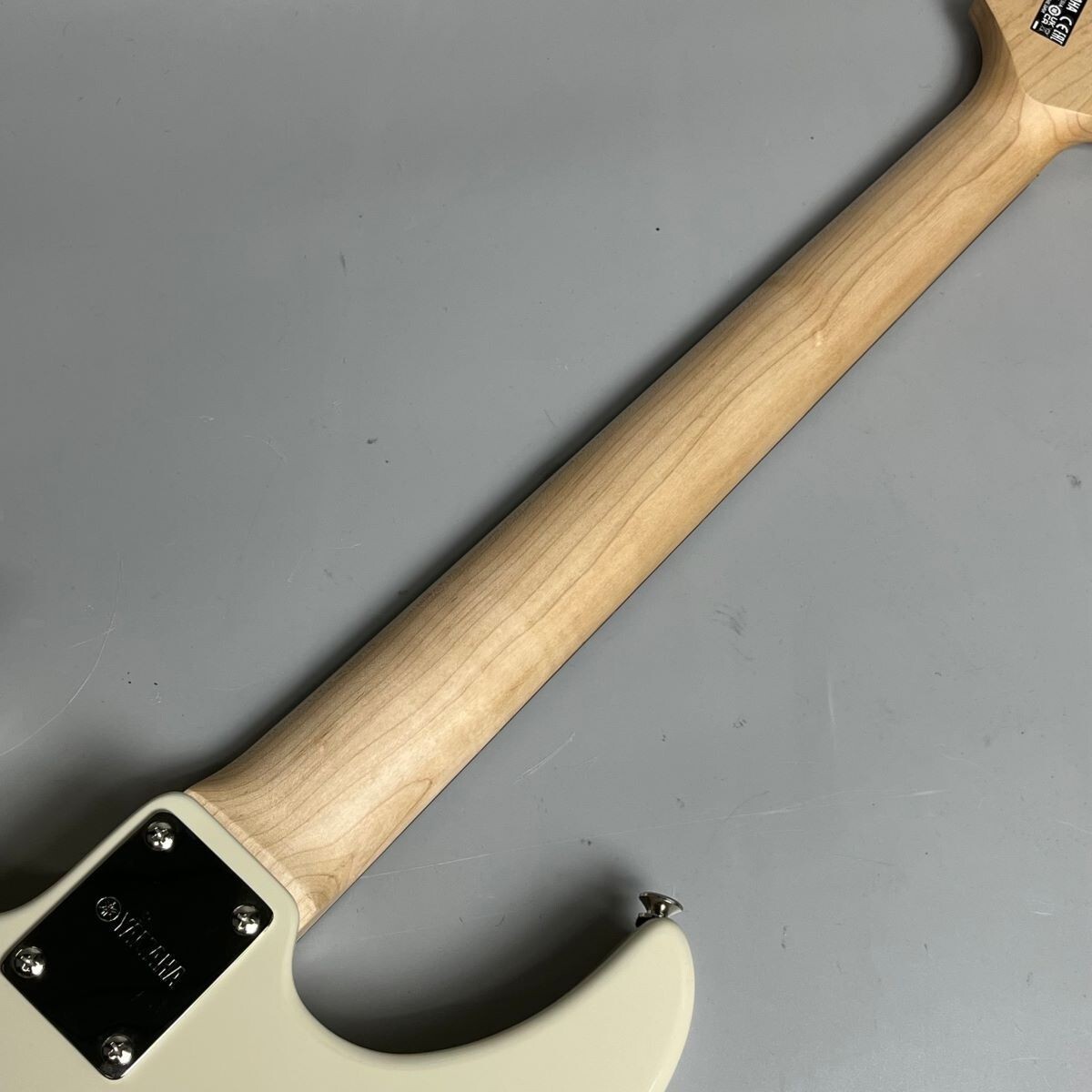 YAMAHA PACIFICA PAC311H VW Electric Guitar Vintage White with Gin bag