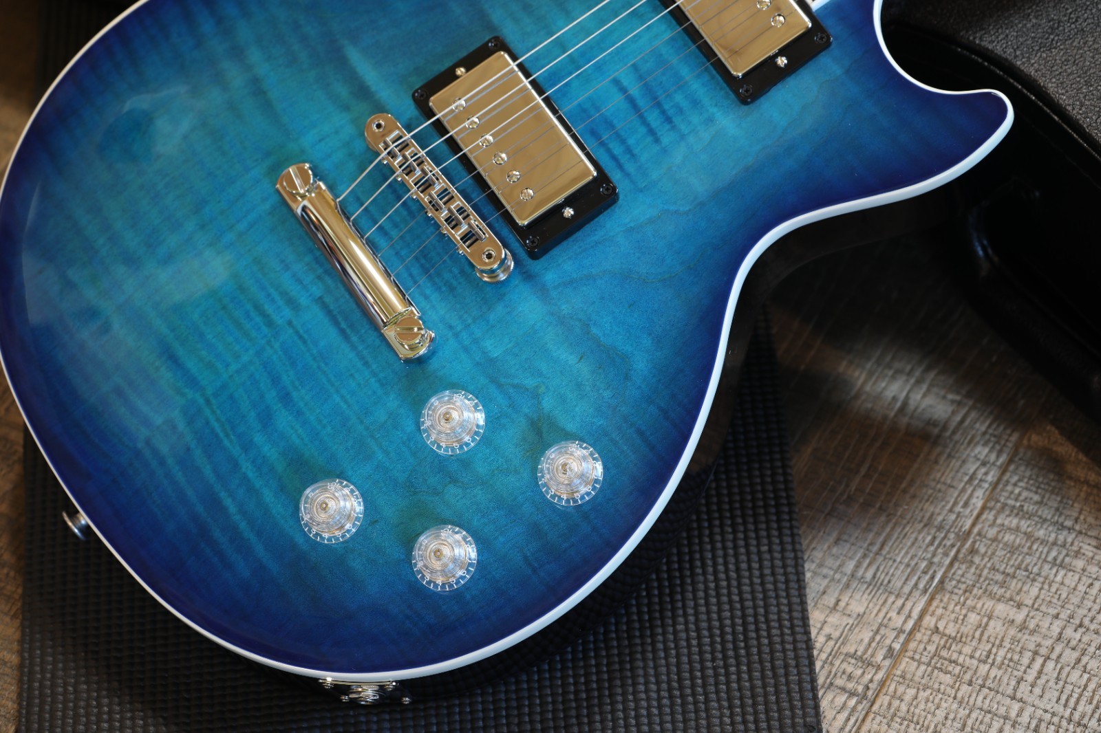 2024 Gibson Les Paul Modern Electric Guitar Figured Cobalt Burst + OHSC