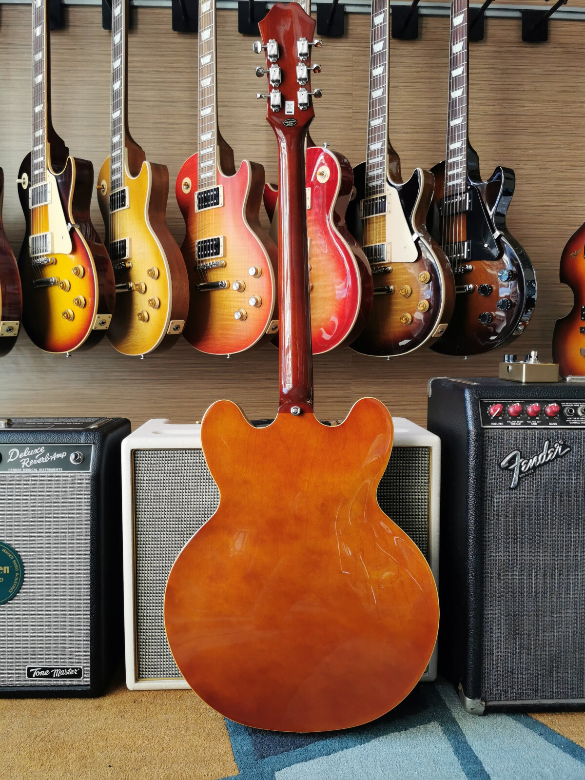 Epiphone Riviera 2024 – Royal Tan