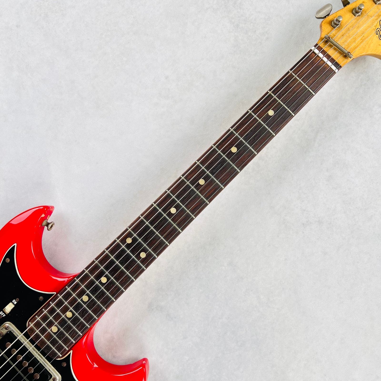 Hagstrom II F-200 1966 – Red
