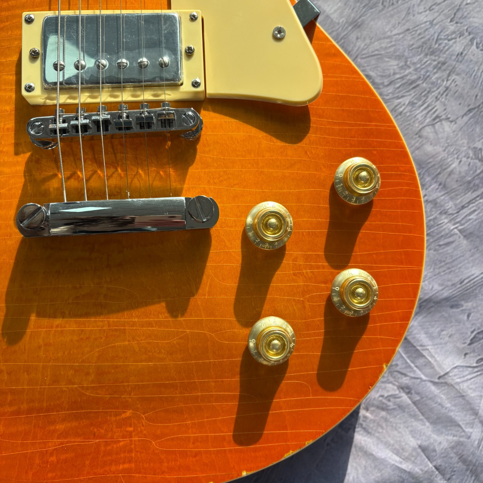 Honey Burst Vintage LP Style Electric Guitar Rosewood Fingerboard Fixed Bridge