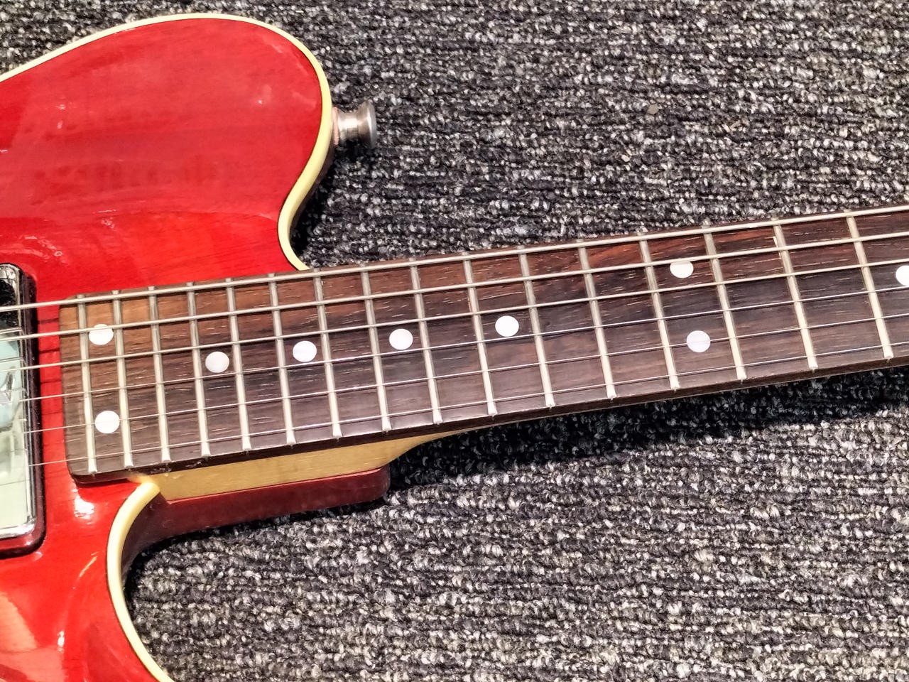 VALLEY ARTS THE LARRY CARLTON CUSTOM PRO Used Electric Gutiar