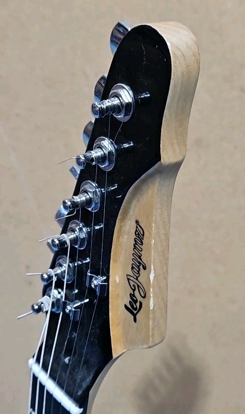 Leo Jaymz HSS Stratocaster-Style Electric Guitar with Case