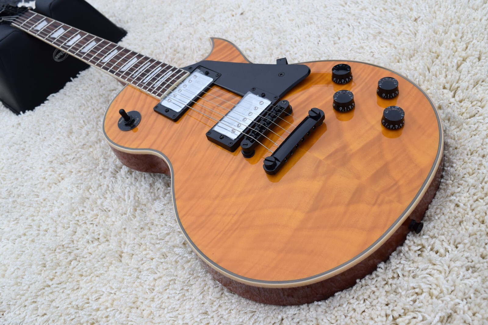 Groove TM Electric Guitar 7 Colors, New Design HH pickups ( Free Shipped USA )
