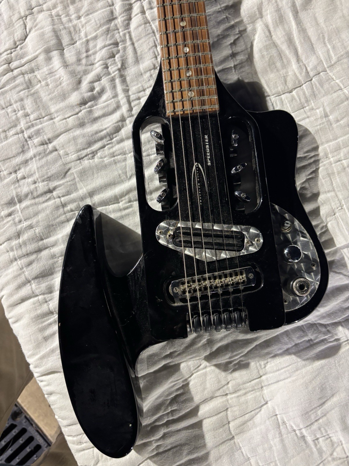 Traveler Speedster Electric Travel Guitar