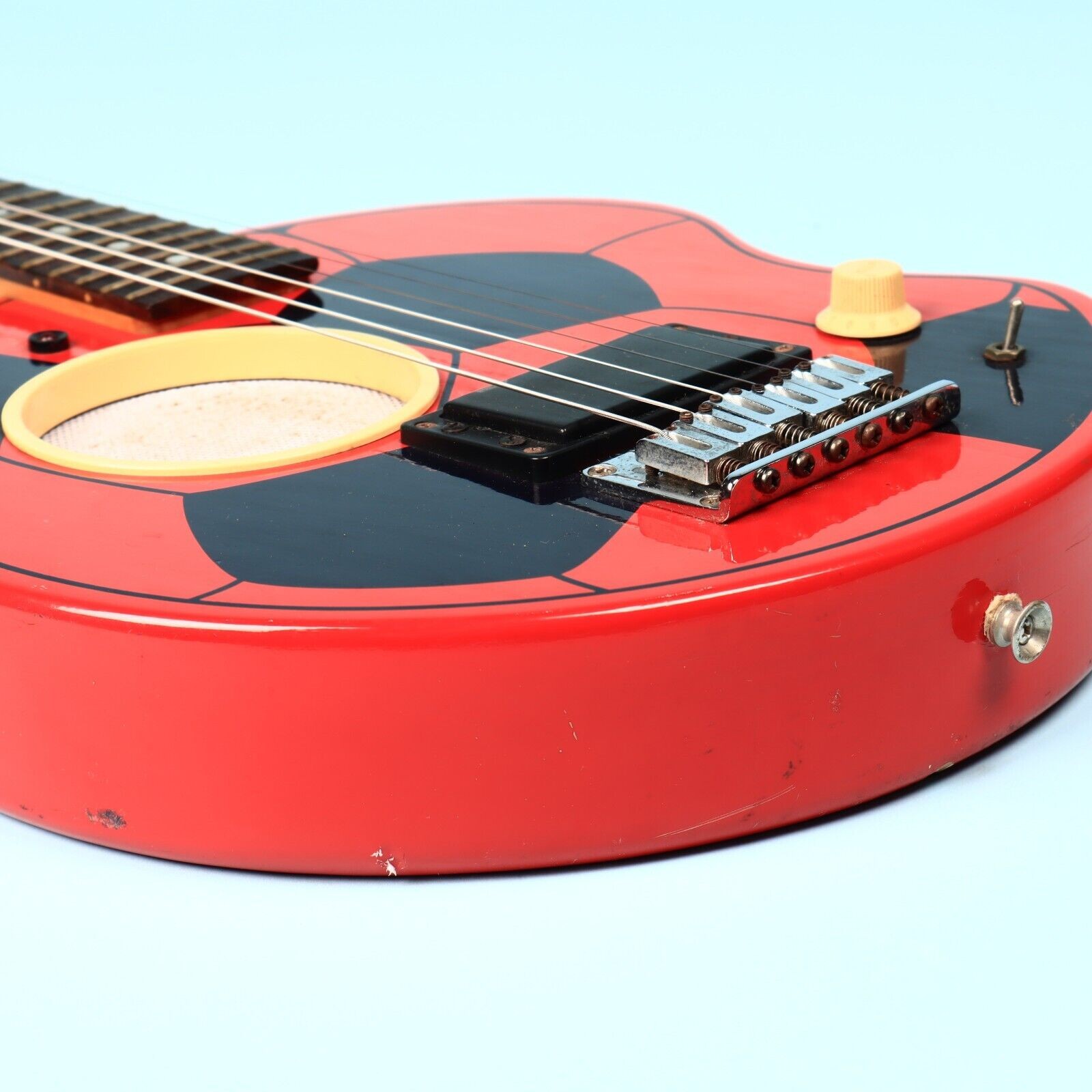 Aria Goal-iii Soccer Ball Red Electric “Football” Built In Speaker Guitar