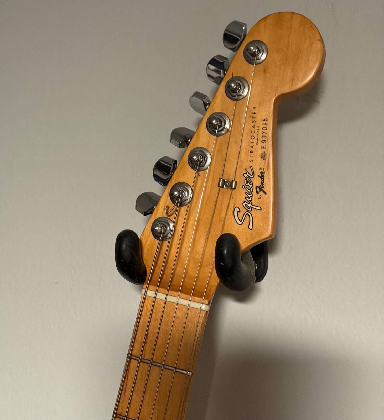 Rare 1989 Fender Squier Stratocaster USA (E9-Series) Aged Olympic White
