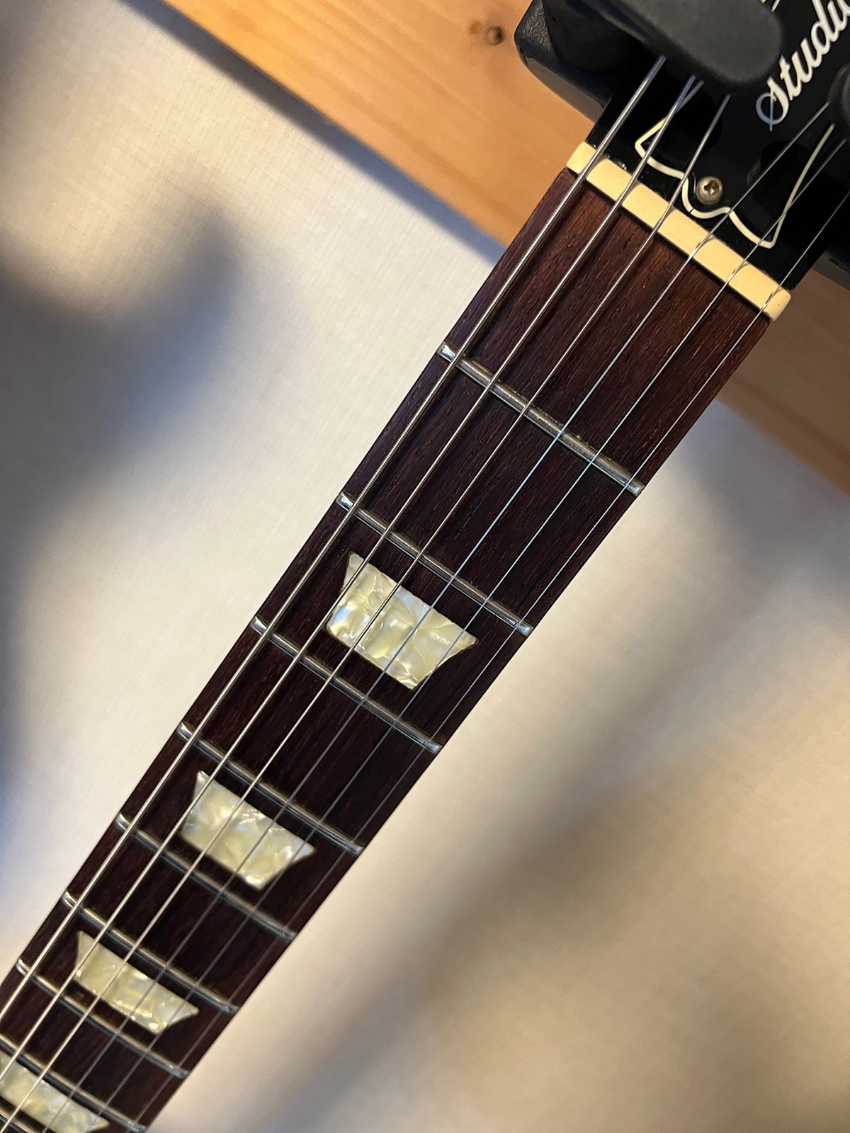 Gibson Les Paul Studio Used 2000 Maple Top Mahogany Back Body Ebony w/Hard Case