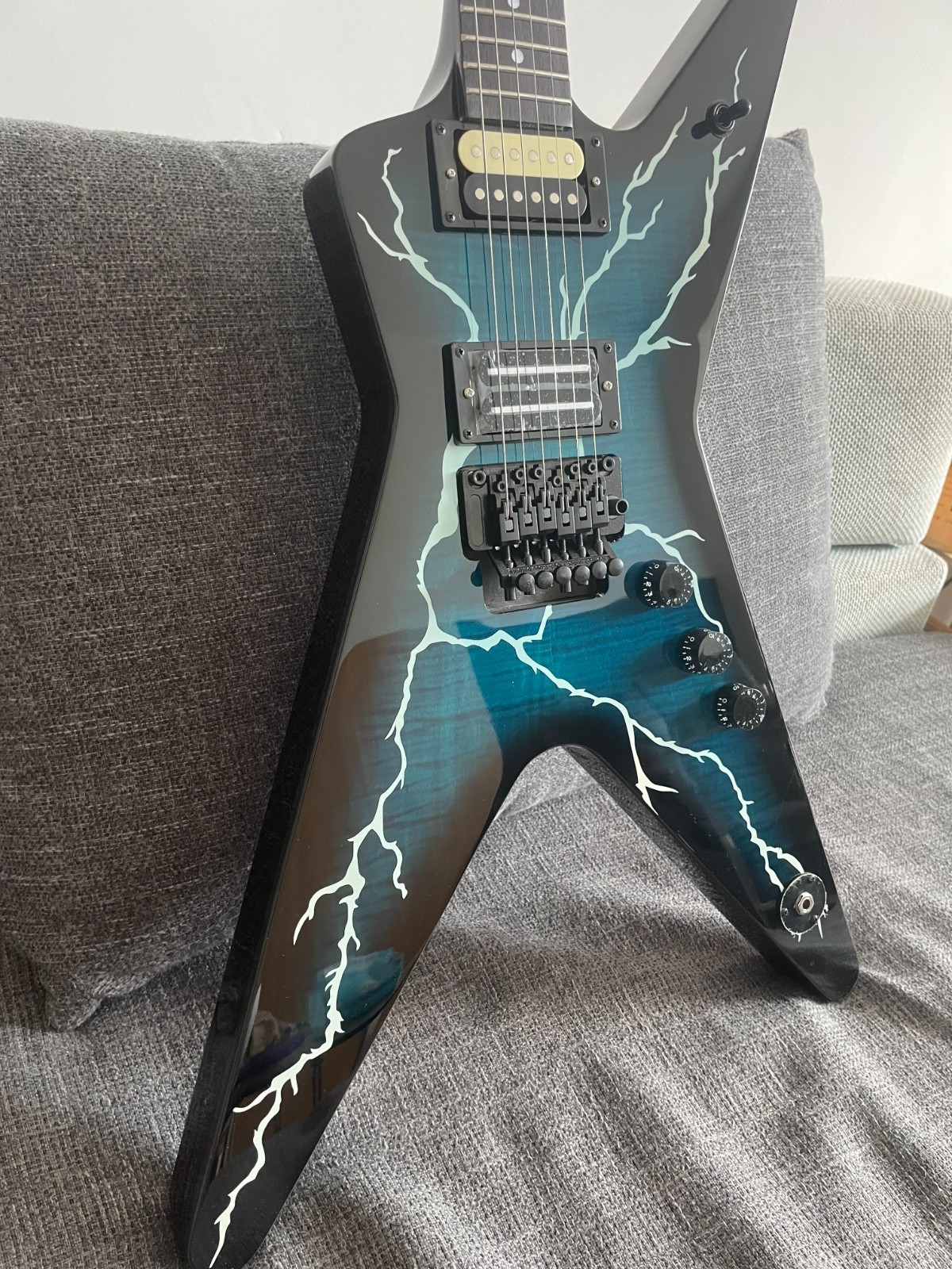 Dimebag Darrell Signature Electric Guitar Flame Maple Top lightning pattern