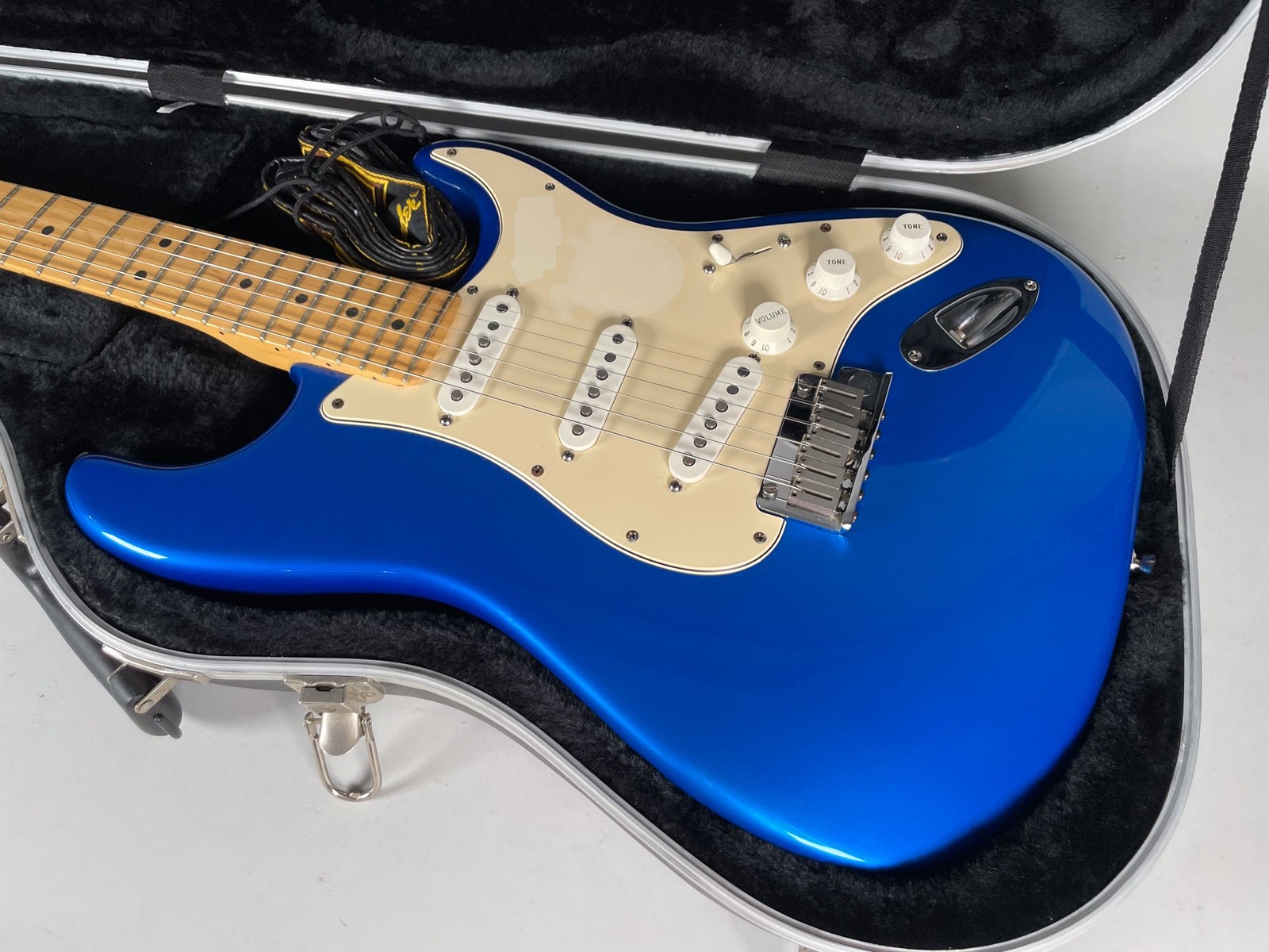 2004 Fender American Series 50th Anniversary Stratocaster Chrome Blue w/OHSC