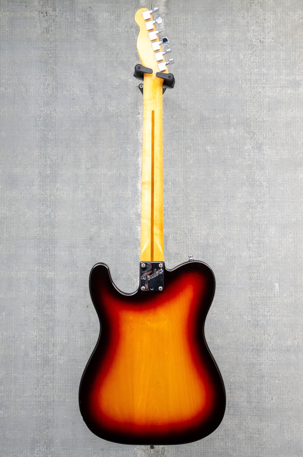 Used Fender Standard Telecaster – 3-Tone Sunburst (1984)
