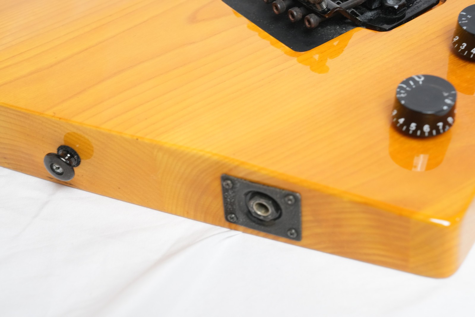 Aria Pro II ZZ Series Explorer Shape 1980s Made in Japan