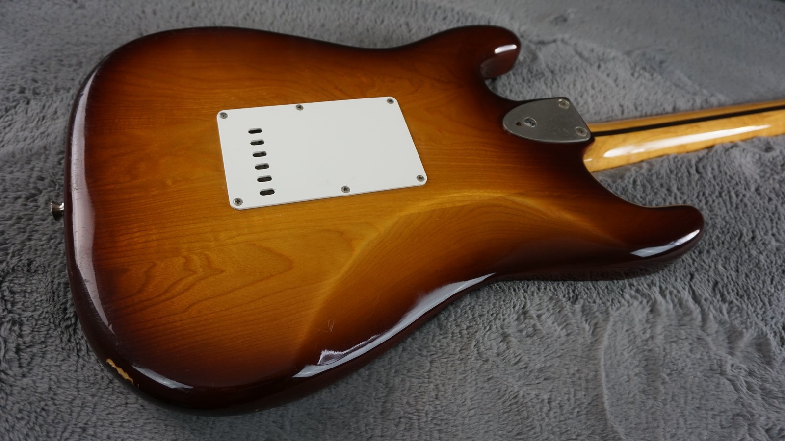 Fernandes S Style – Sunburst Japan