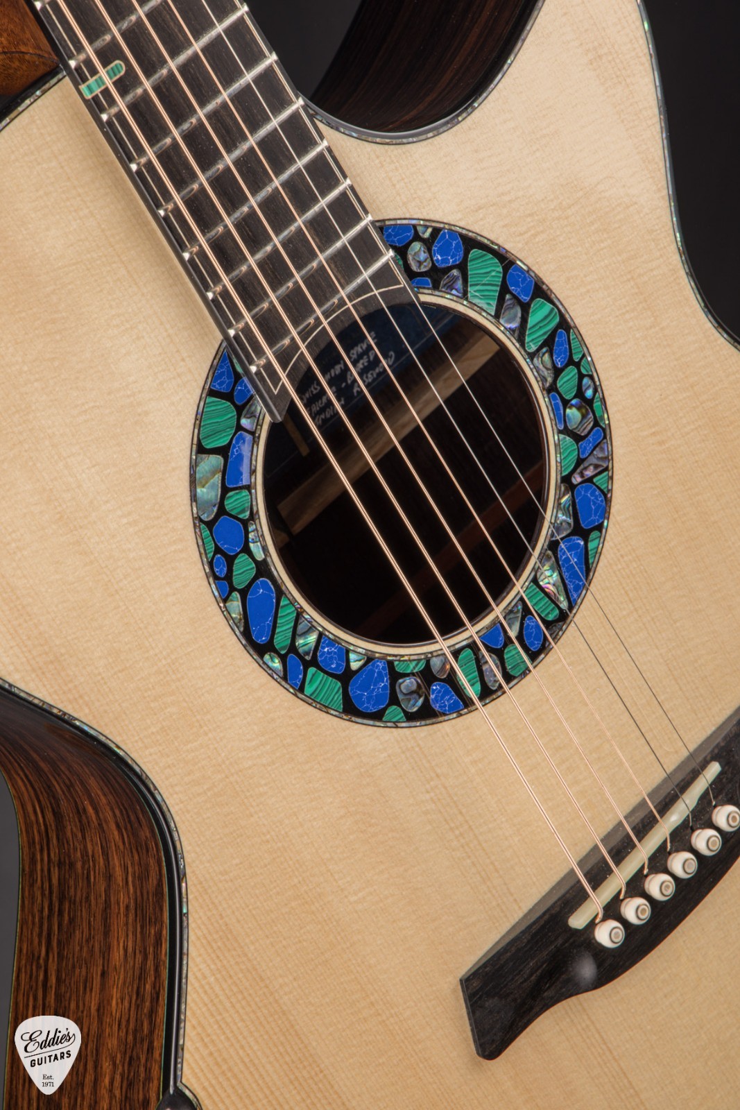 Hozen Gold Label Deep OM – Golden Adirondack Spruce & Honduran Mahogany