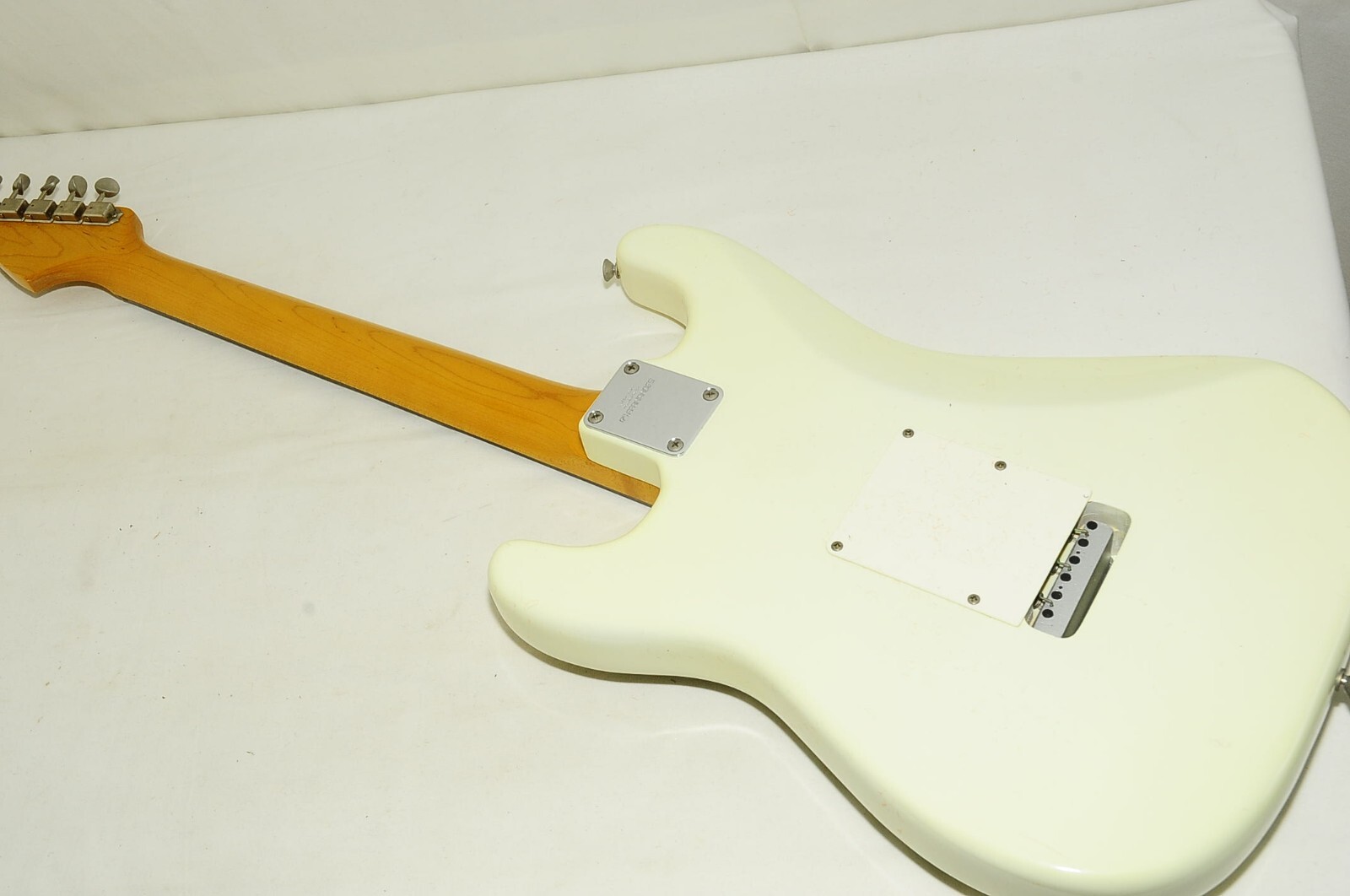 Fernandes the Revival Custom body 1980’s Electric Guitar hard case Ref. No 5354