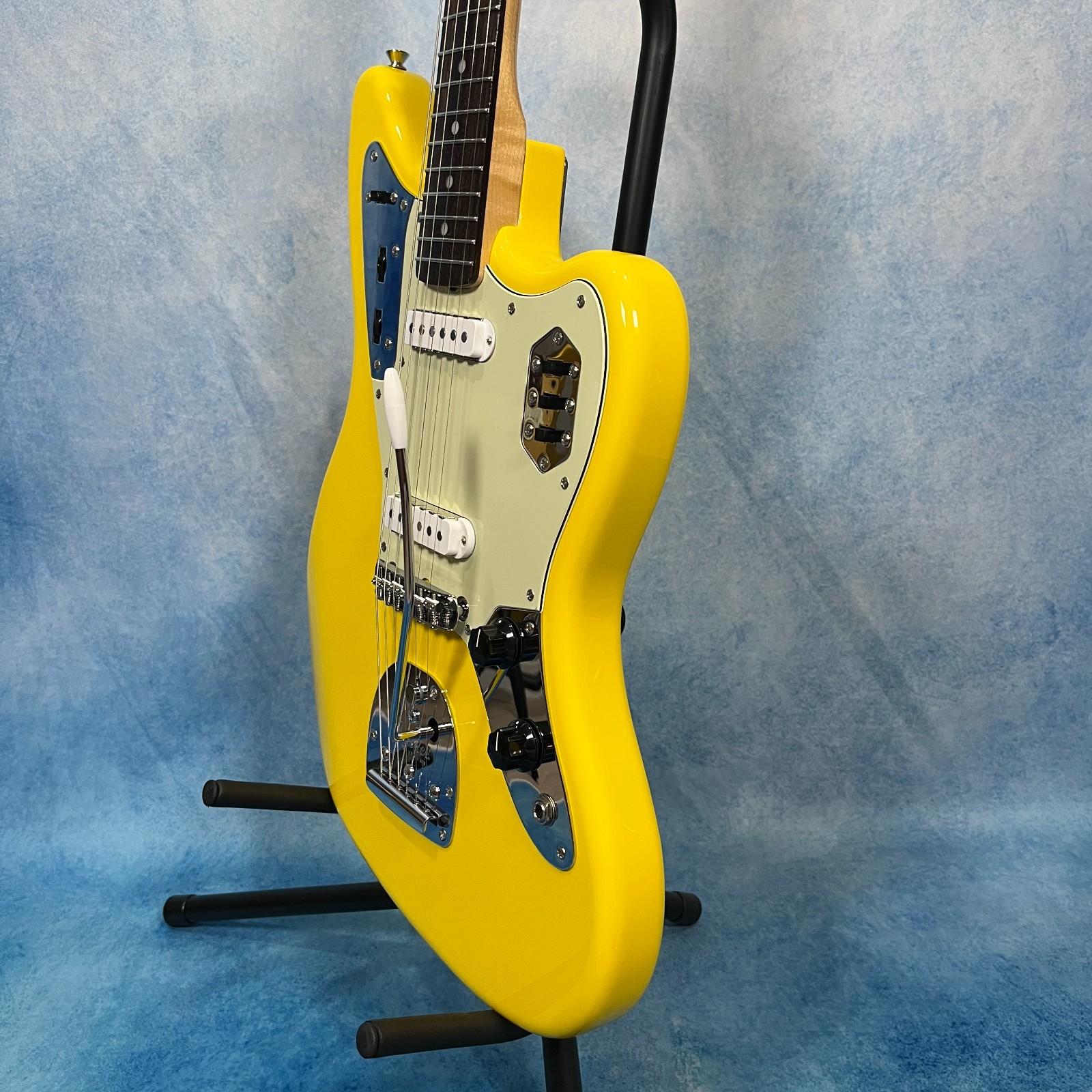 2026 Fender Jaguar Graffiti Yellow MIJ FSR Made in Japan Traditional 60s