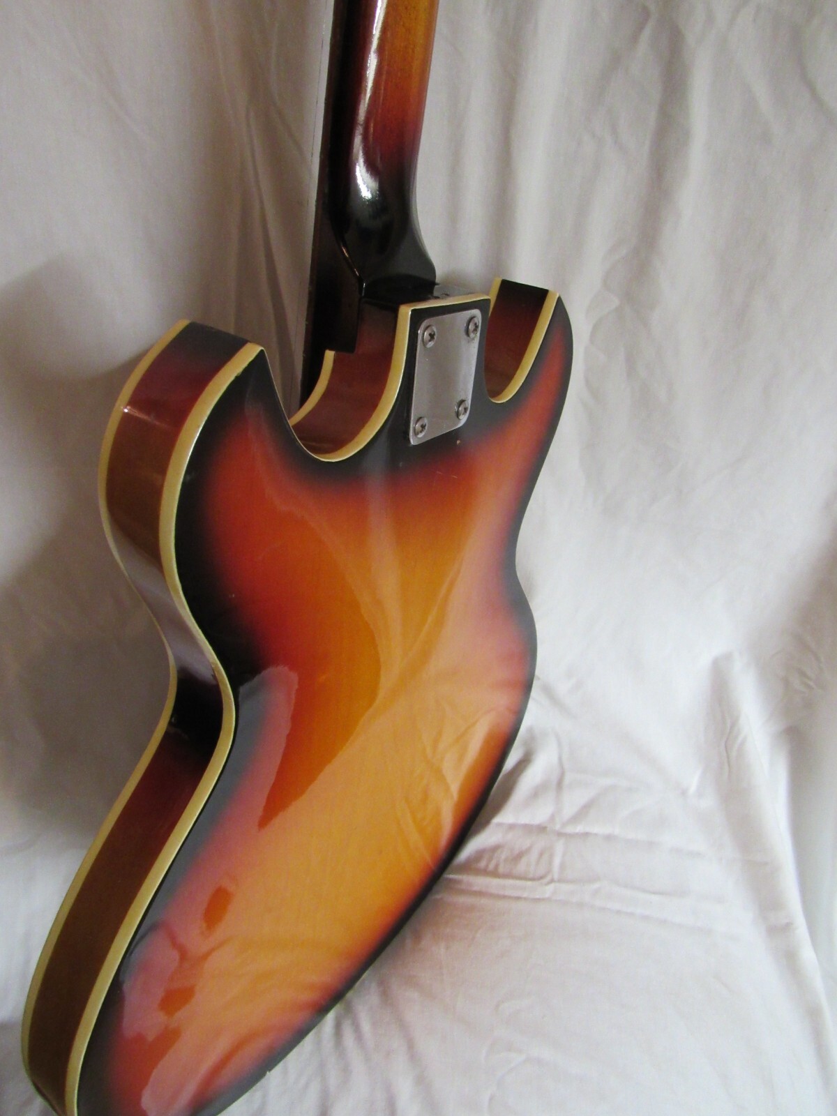 1964-1968 Teisco EP 2T Del Rey Electric Guitar “Dark Sunburst”