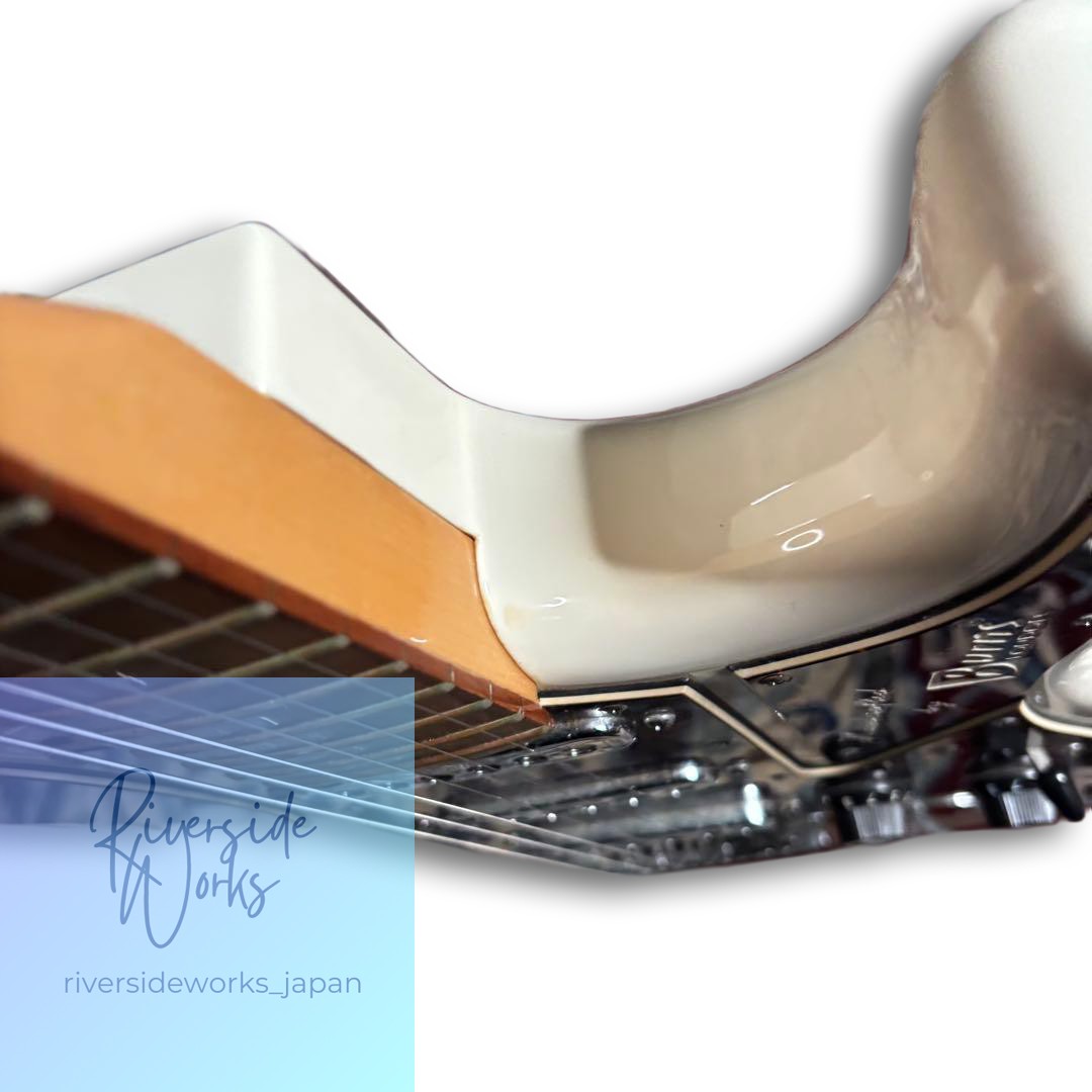 Rare Burns LONDON Cobra DX White Guitar