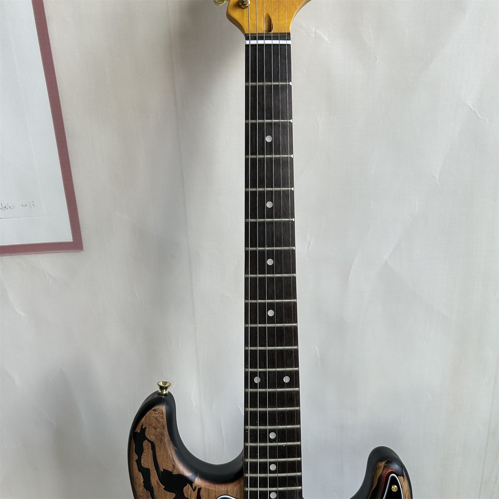 Custom Custom Shop Vintage ST SRV Strat: Alder, SSS, Tremolo, Gold Hardware