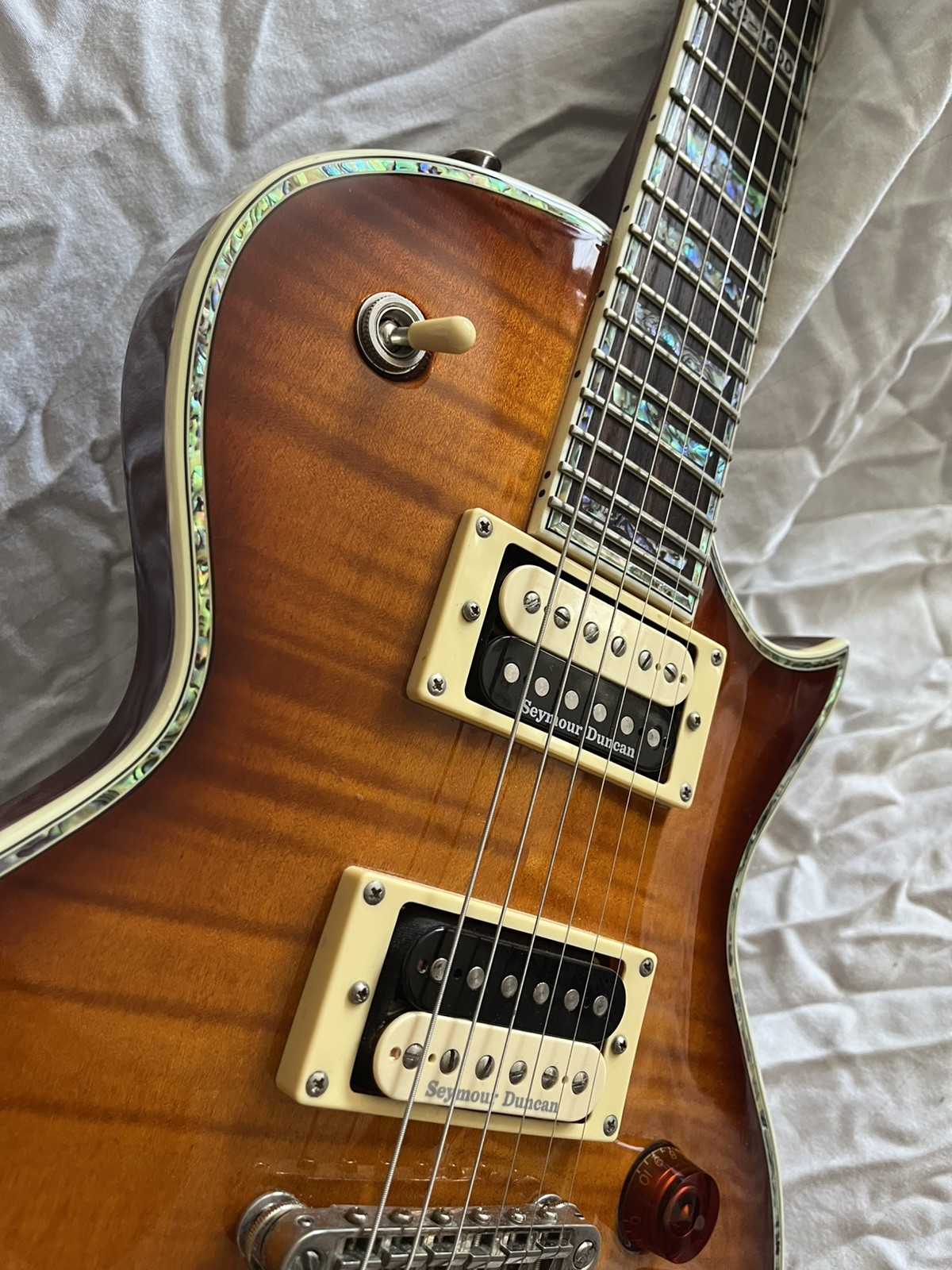 ESP LTD EC-1000 Deluxe Amber Sunburst Flame Seymour Duncans, Hard Case