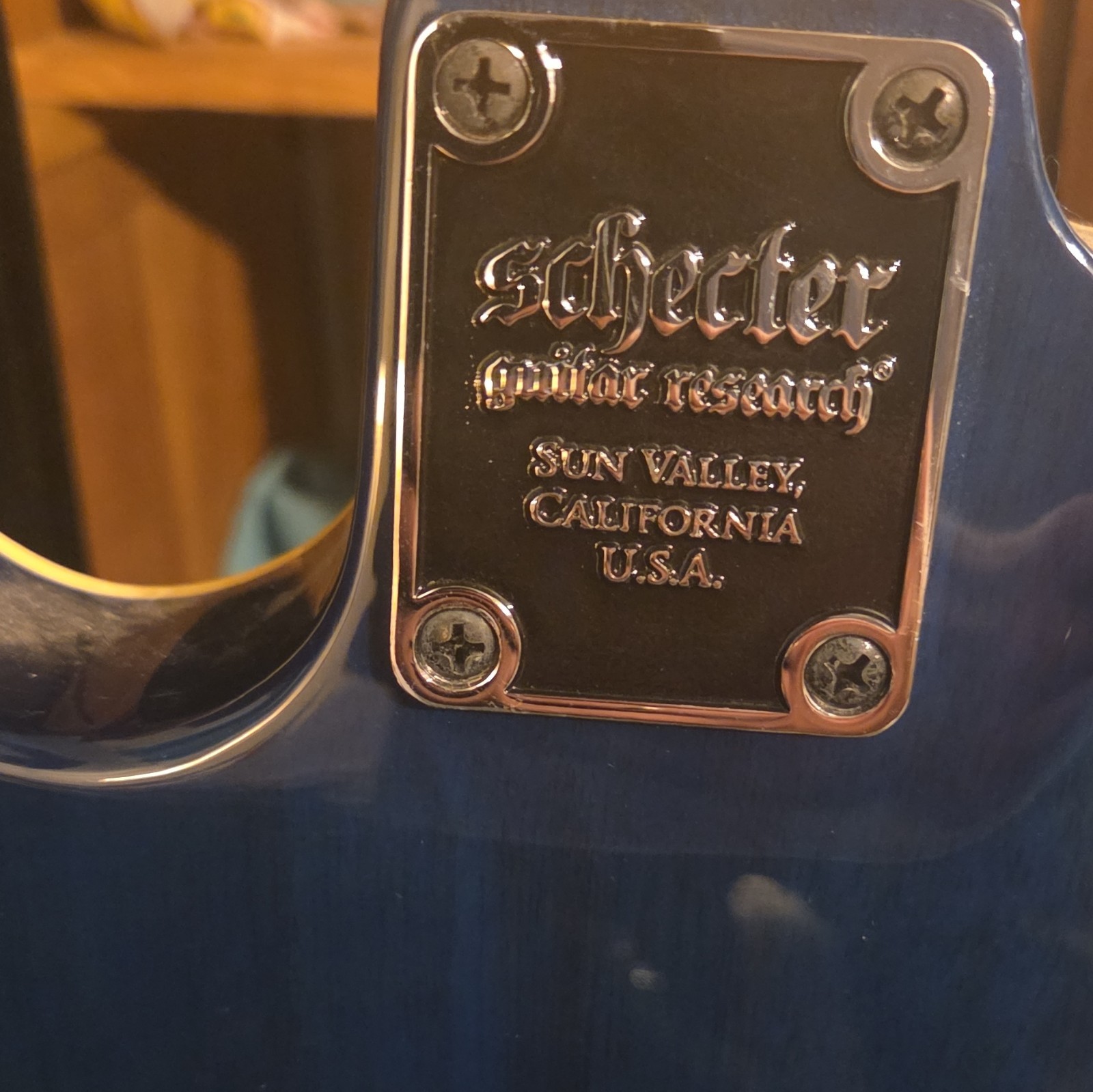 Schecter Diamond Series Blue Quilt Top HH 6-String Solid Maple 24-Fret