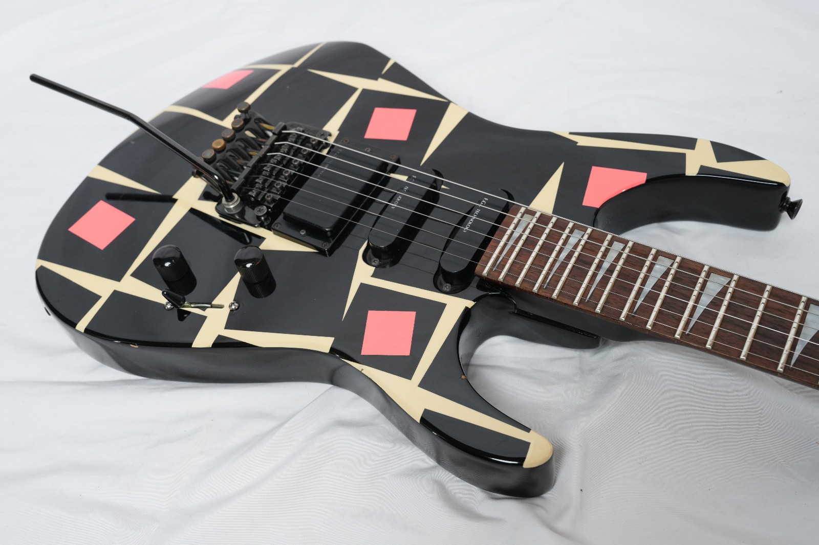 FERNANDES FR-120AV Whitesnake Vandenberg Signature Model – Rare Model!