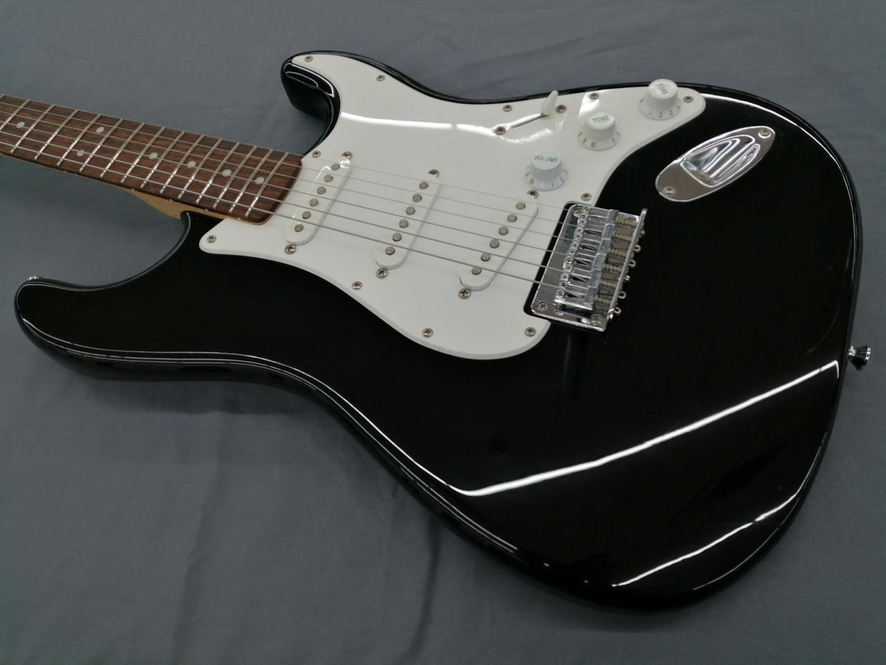 SQUIER BULLET STRAT electric guitar