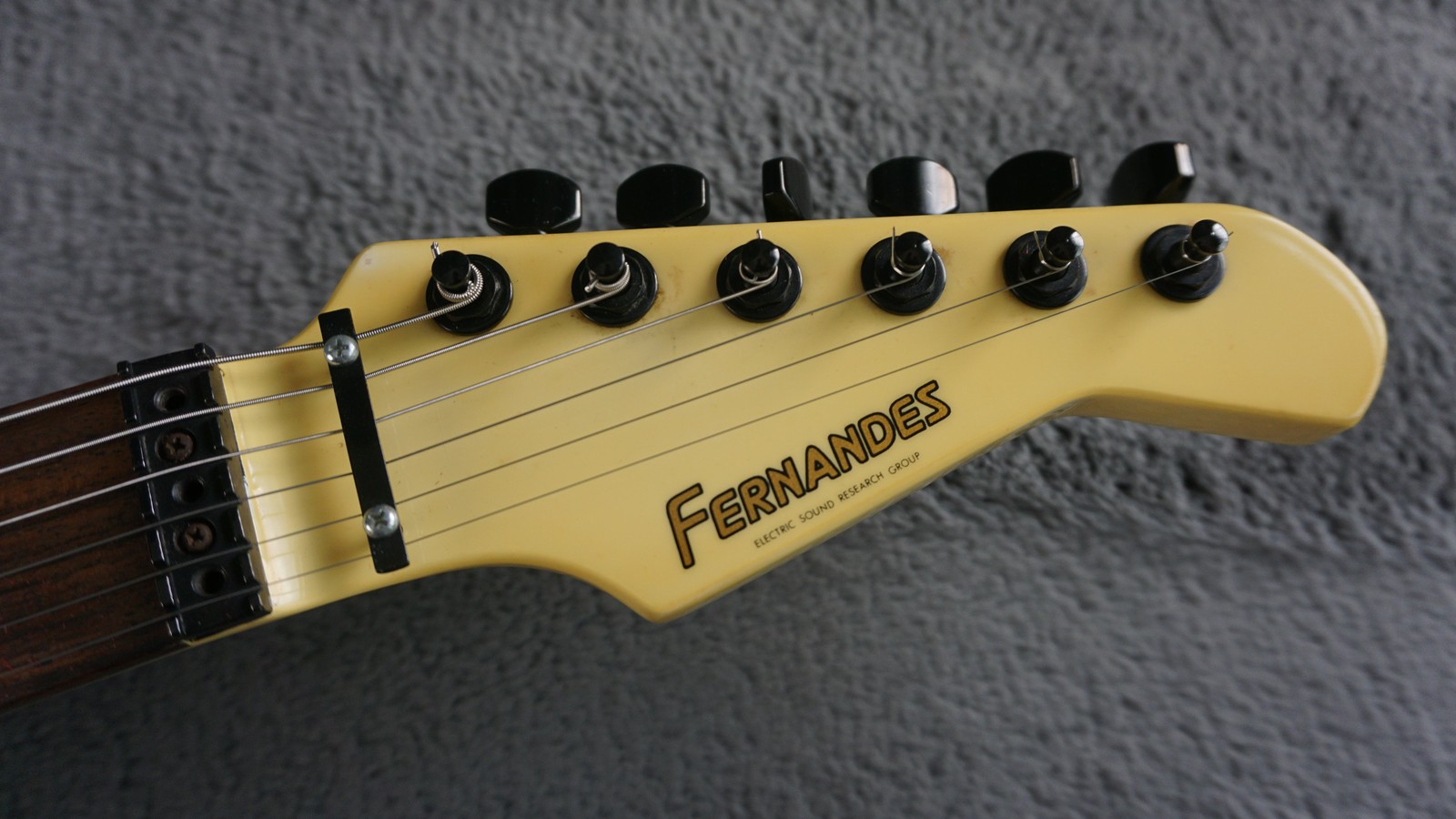 Fernandes HSS Electric Guitar – Vintage White – Japan w/ Hard Case