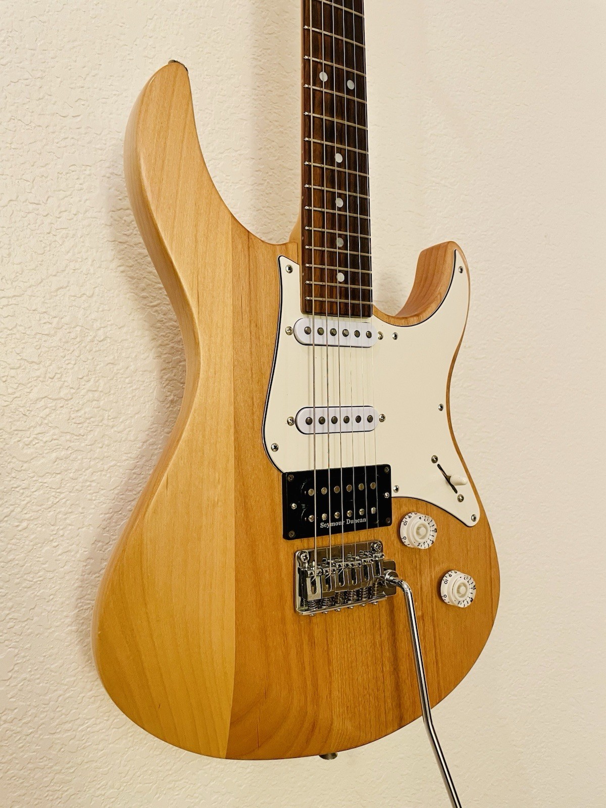 1989 Yamaha Pacifica 712