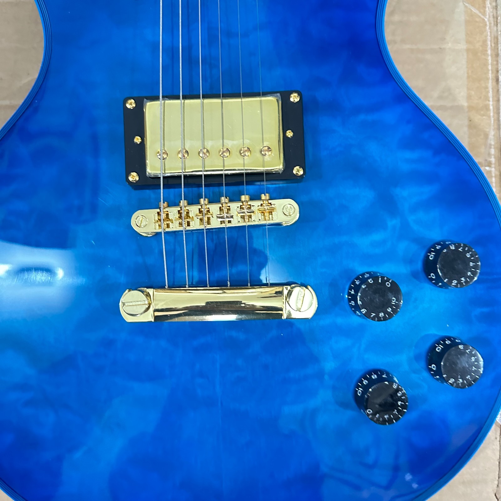 Dark Blue LP Style Electric Guitar Rosewood Fingerboard Gold Hardware
