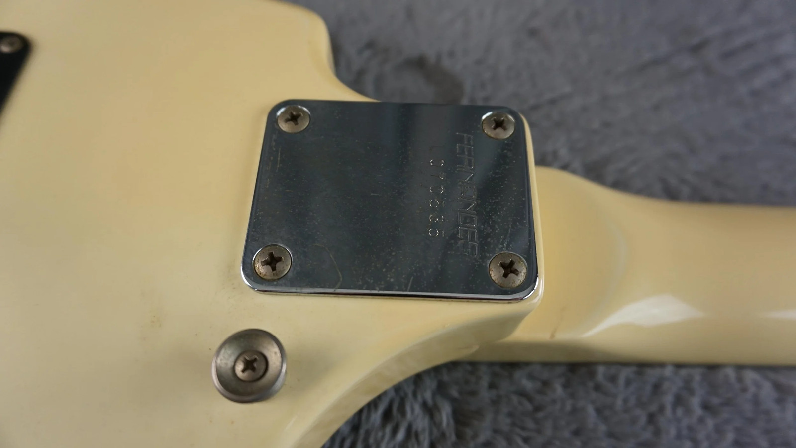 Fernandes/Burny BSV-70 The Function Flying V Short Scale