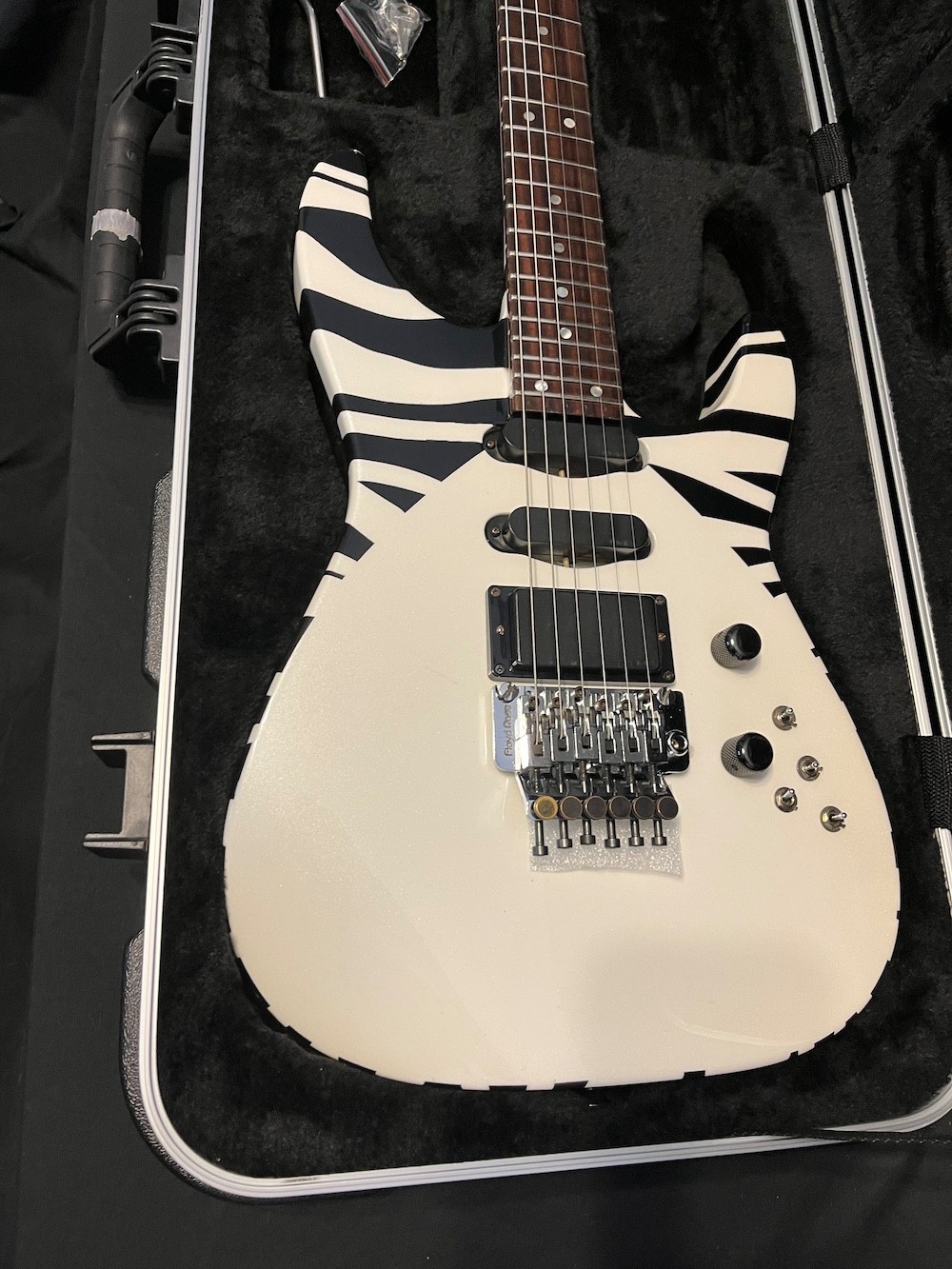 1986 Jackson USA Soloist Platinum Pearl Guitar W/Zebra Stripes W/Case