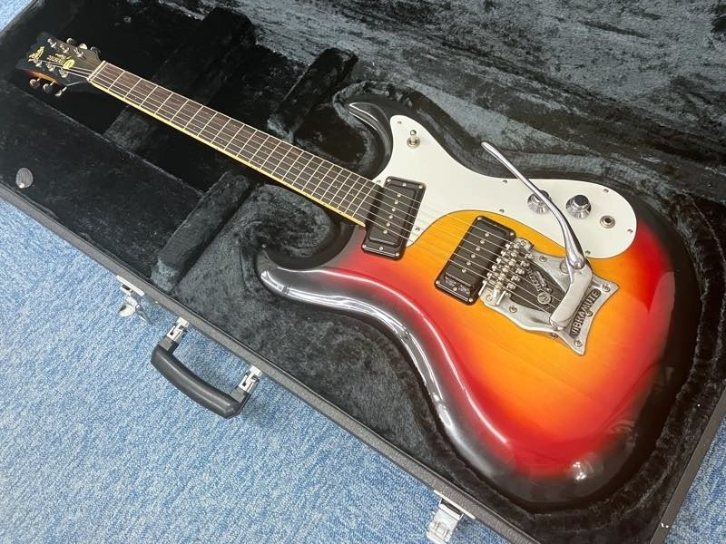 Mosrite The Ventures Model Vibramute Roller Saddle 3.88kg Used