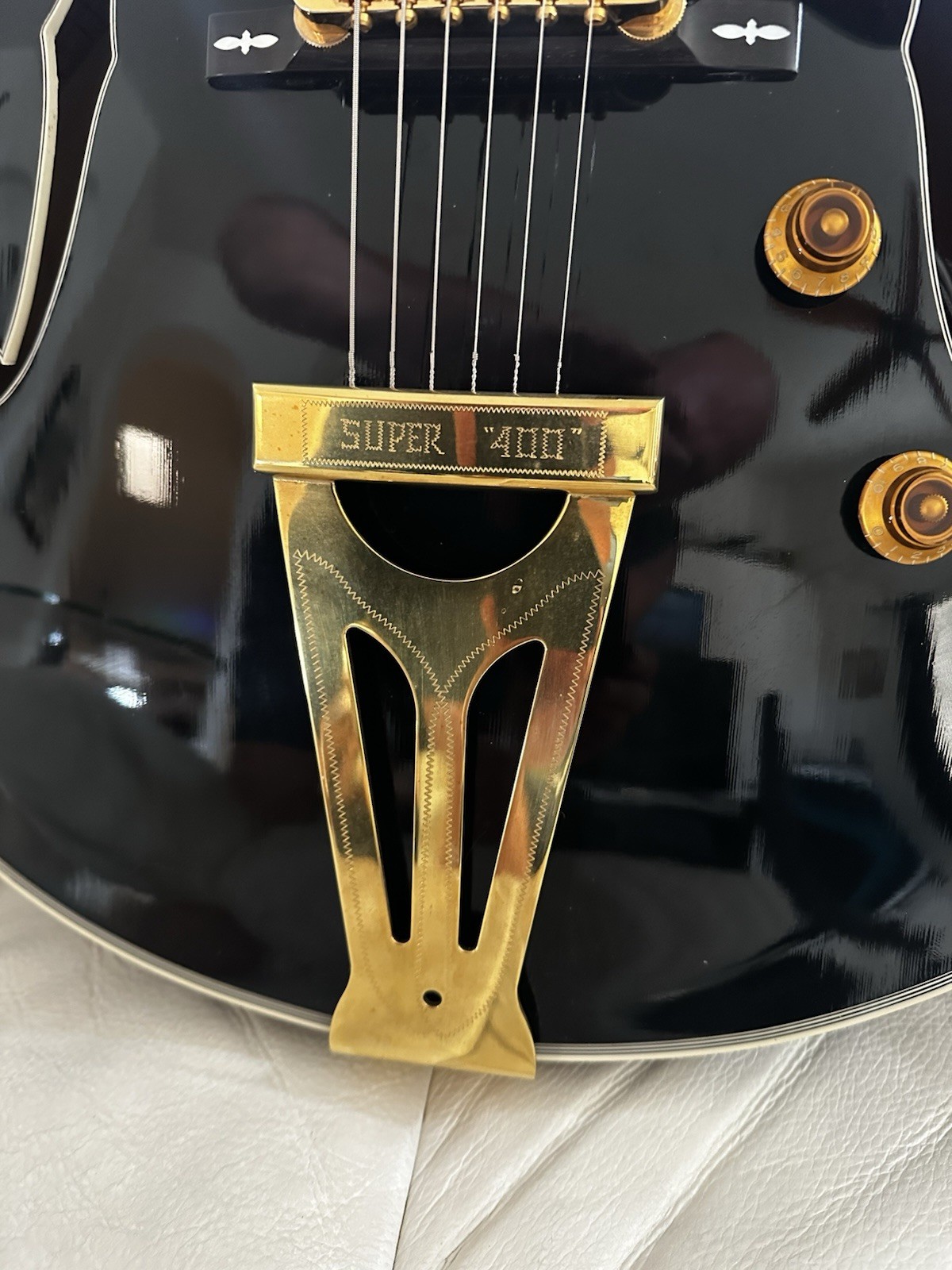 Gibson Super 400